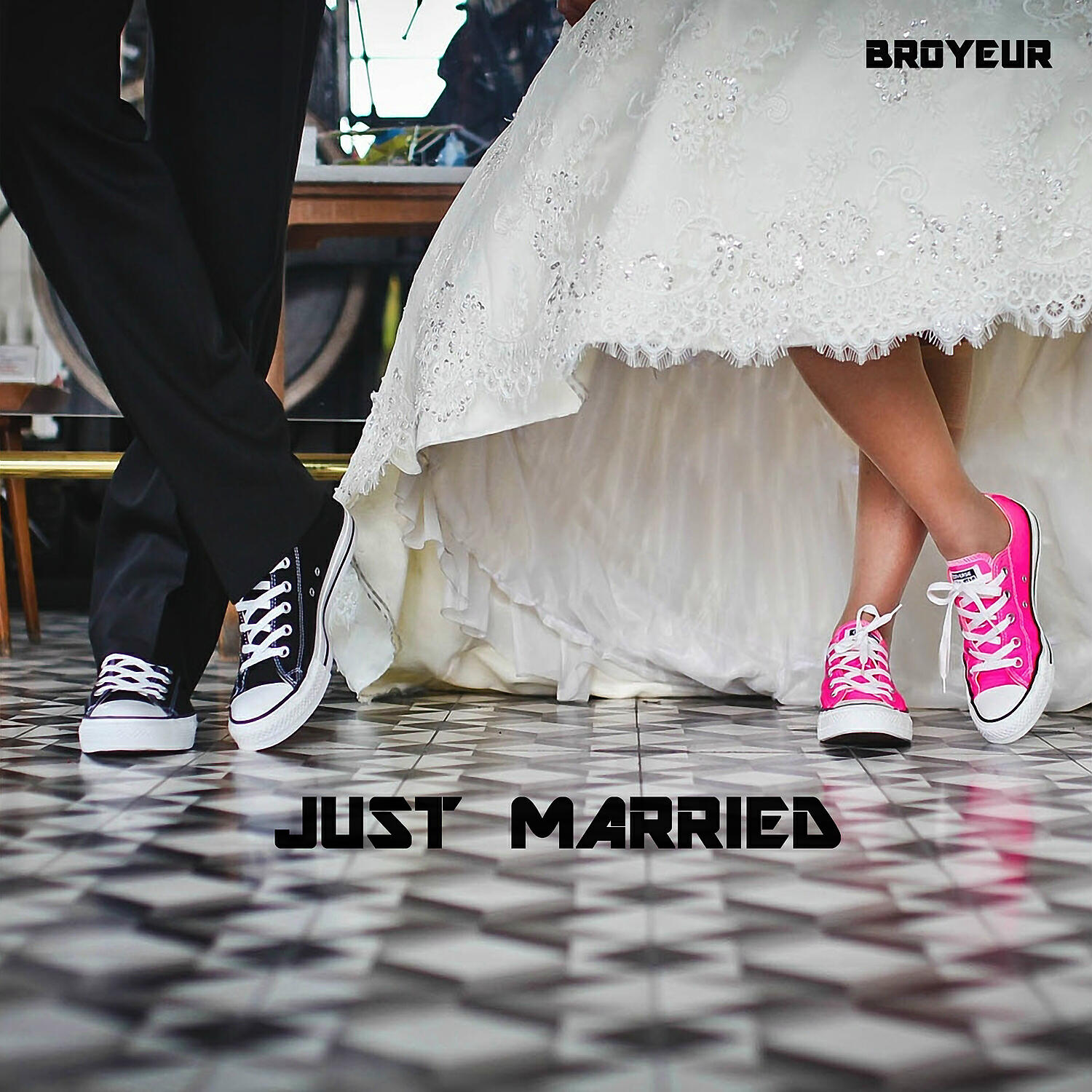 Релиз Just Married
