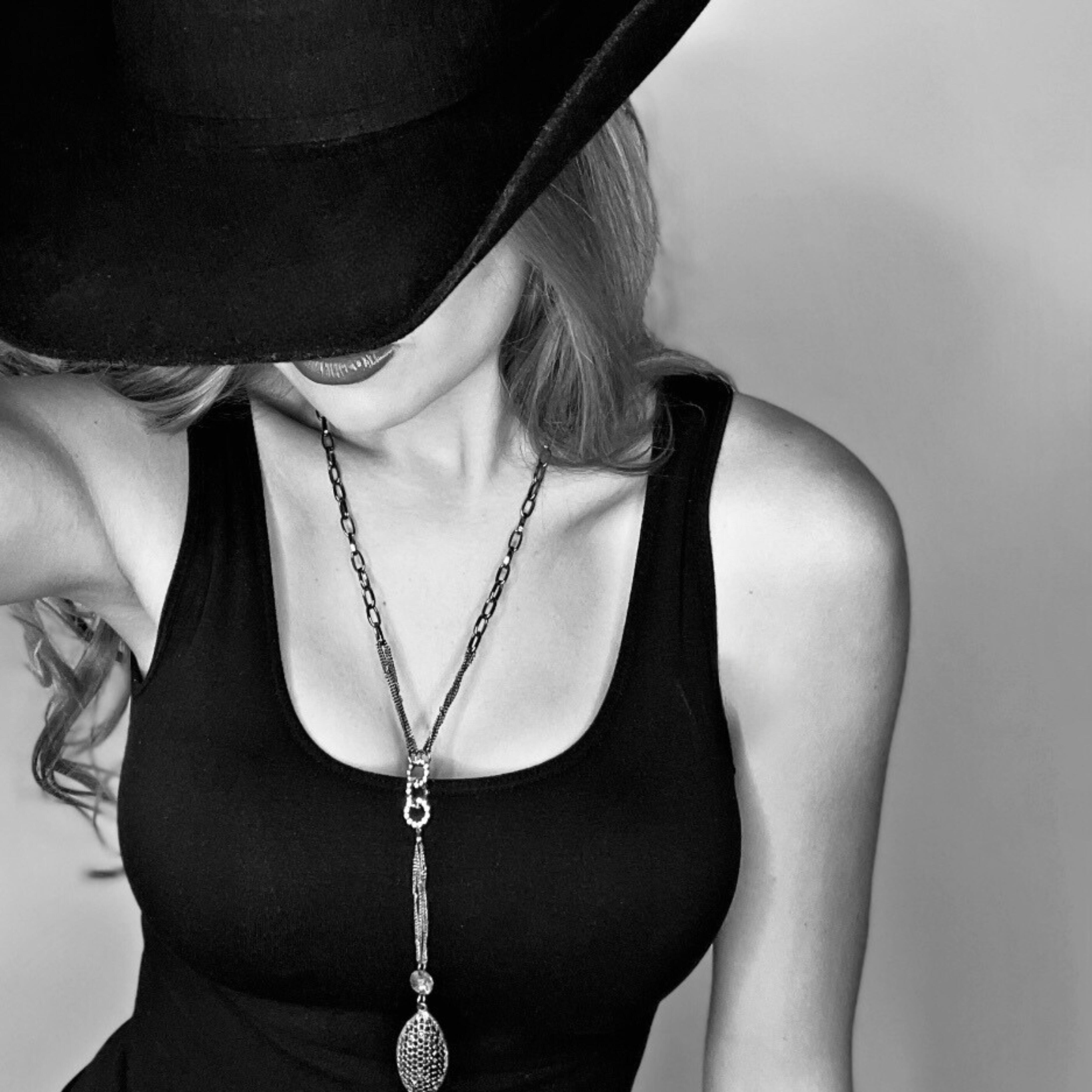 Релиз Whole Town Knows
