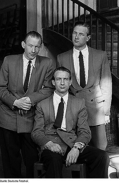 Elskamp Brothers