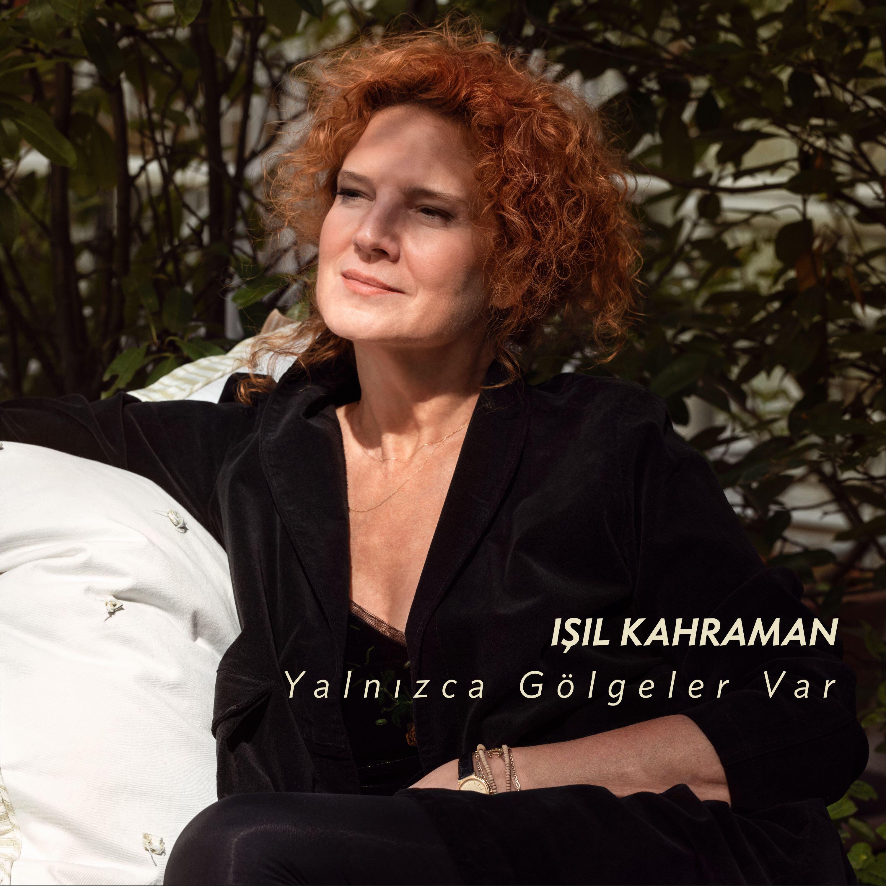 Релиз Yalnızca Gölgeler Var