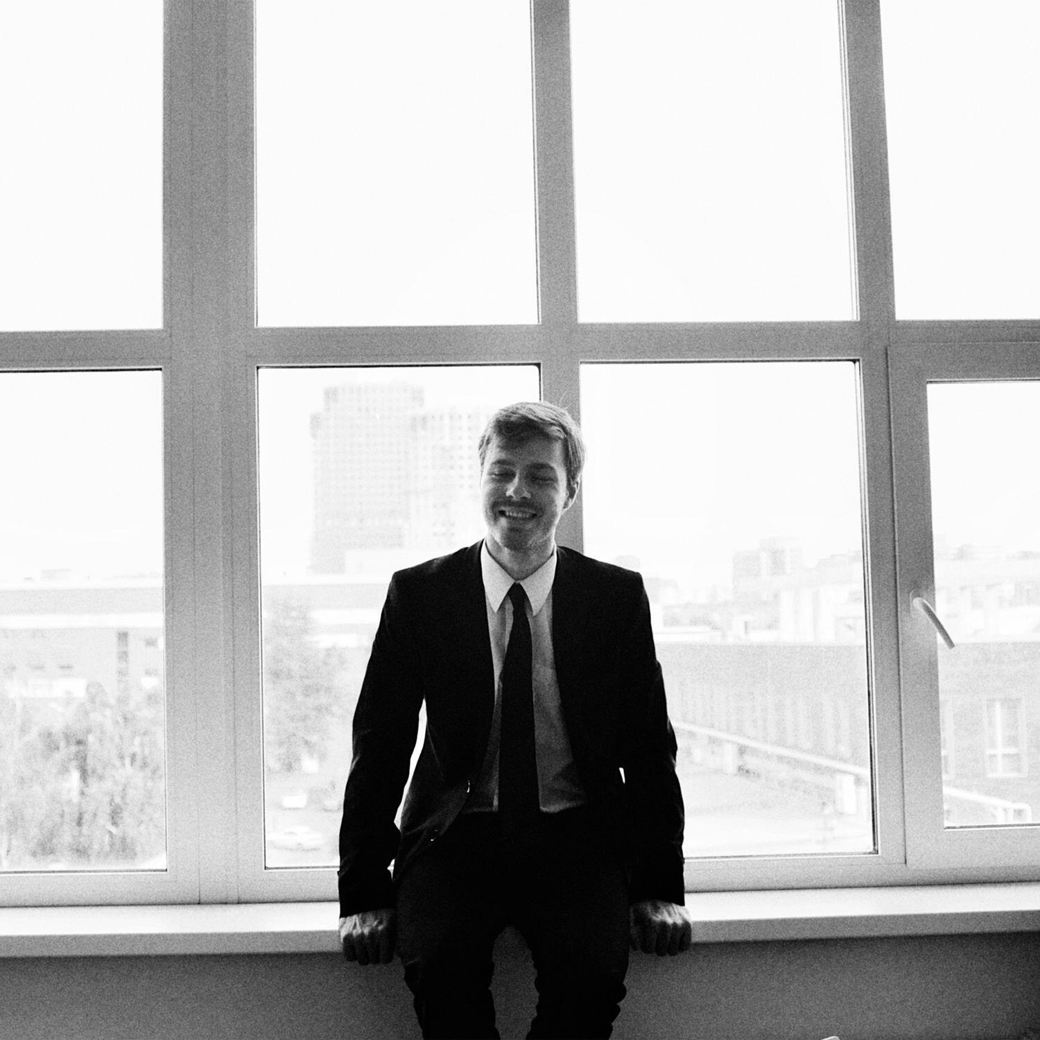 Релиз Сильно довольный