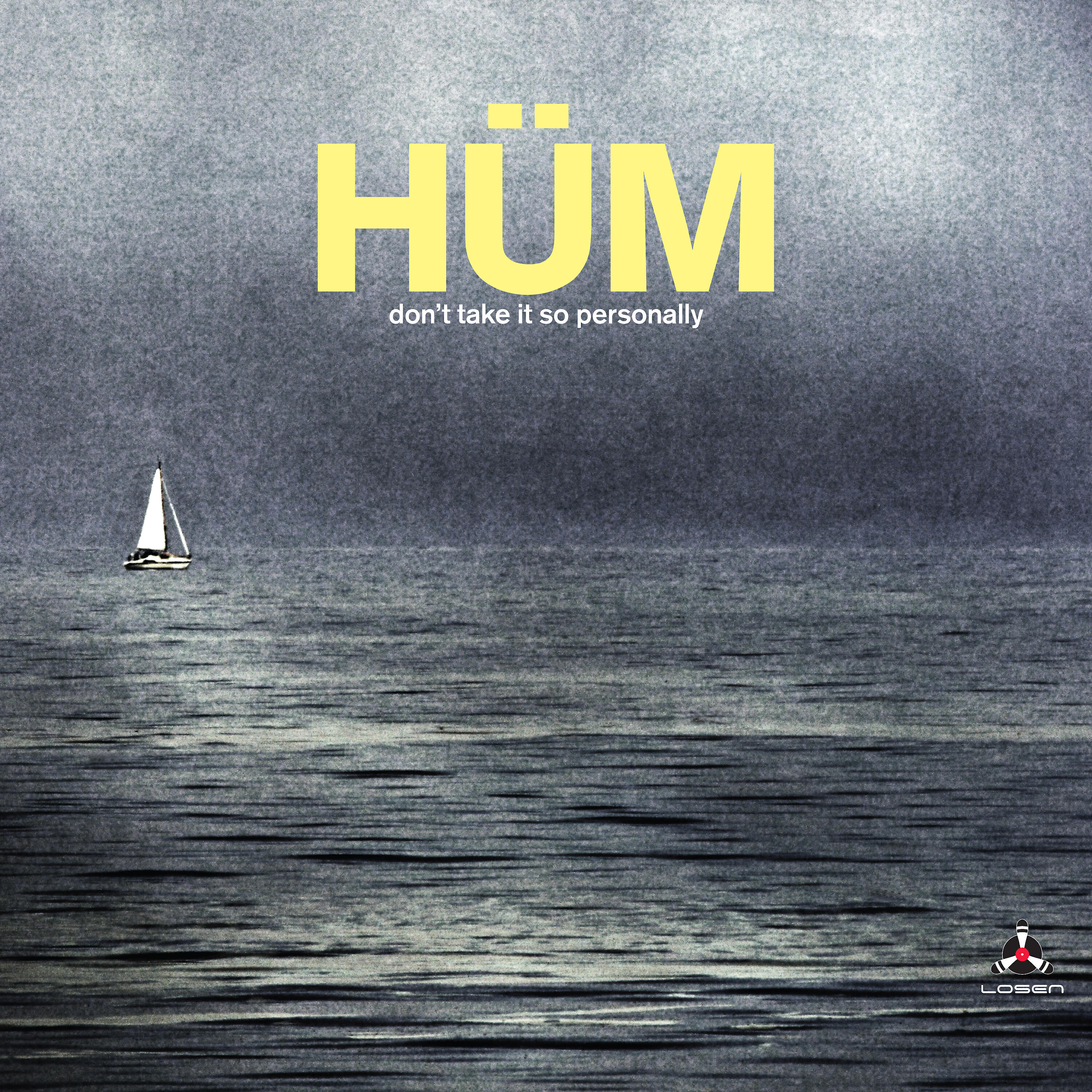 HÜM