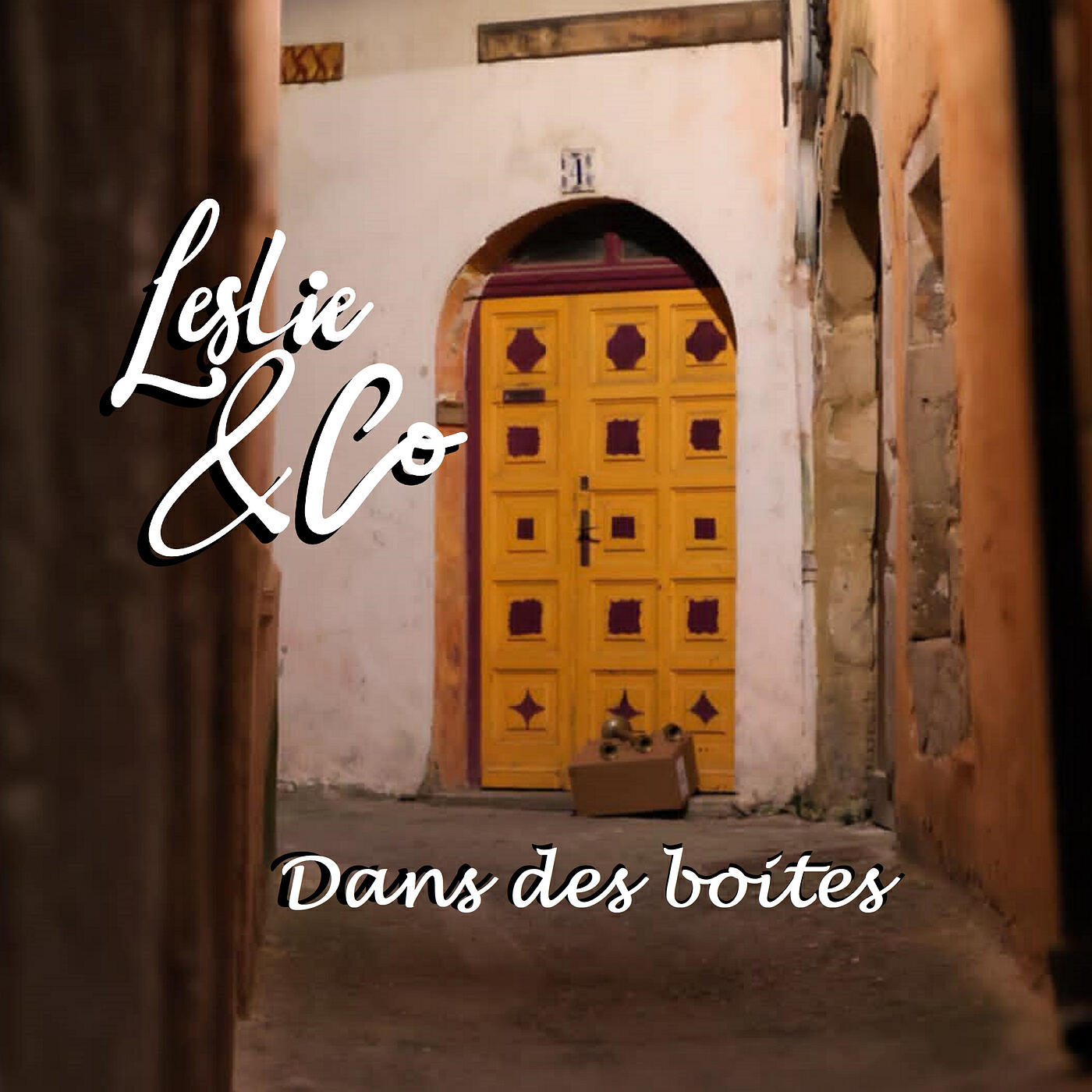 Релиз Dans des boites