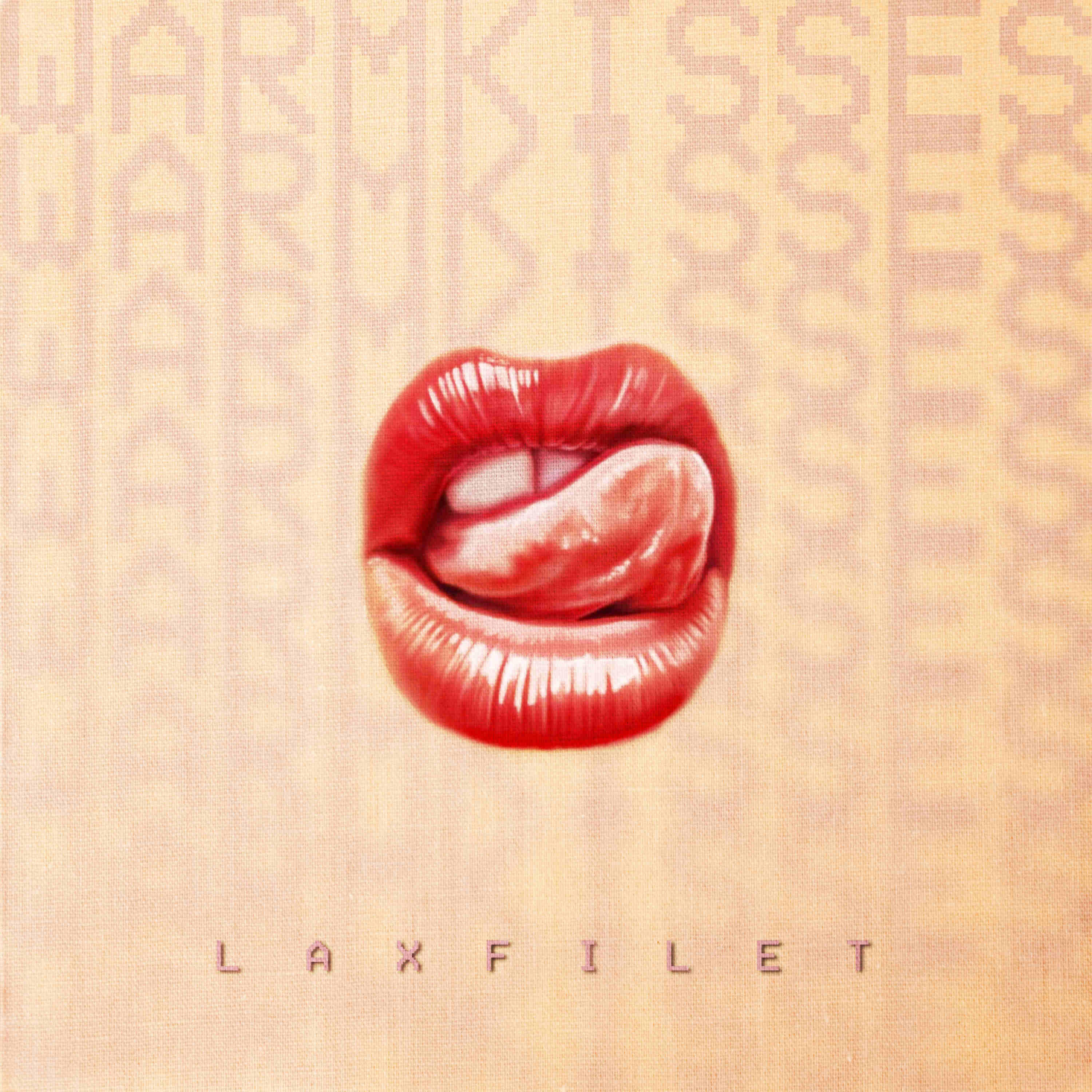 Релиз Warm Kisses