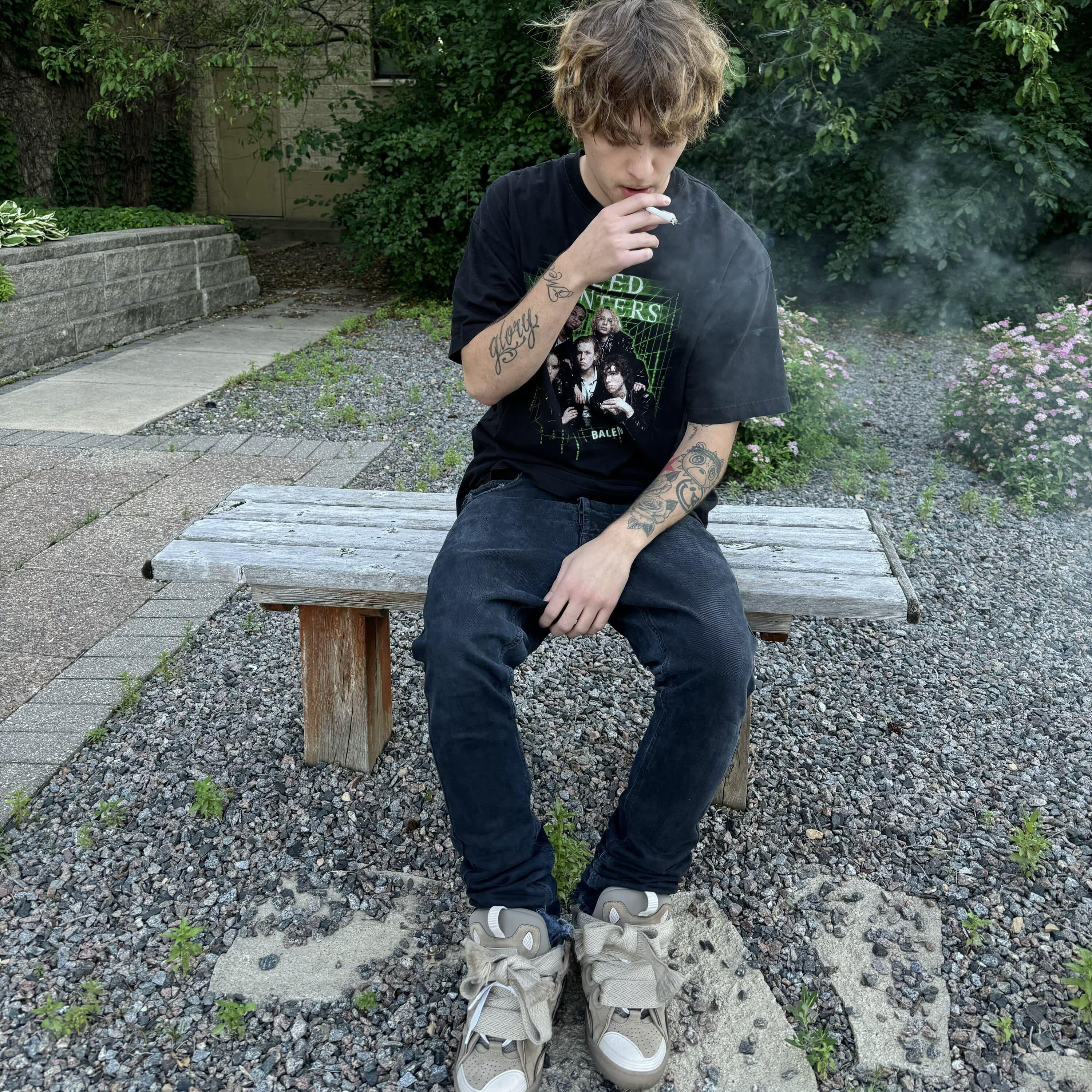 Релиз Different