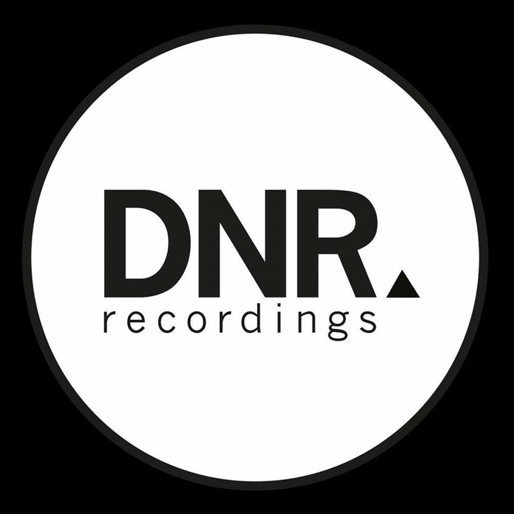 Релиз Wrong Sound