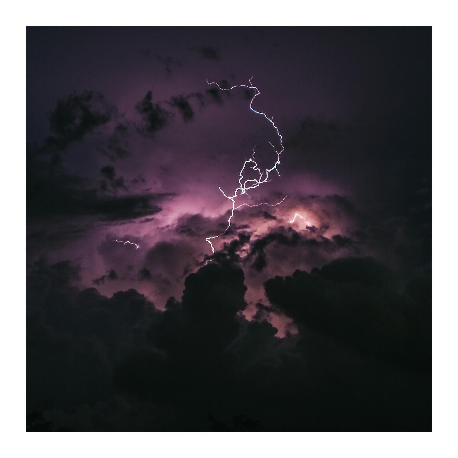 Релиз Gewitter und Donner