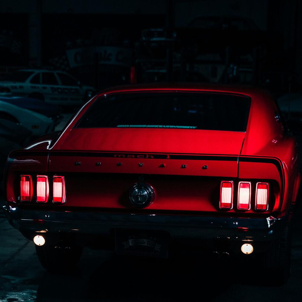 Релиз Mustang