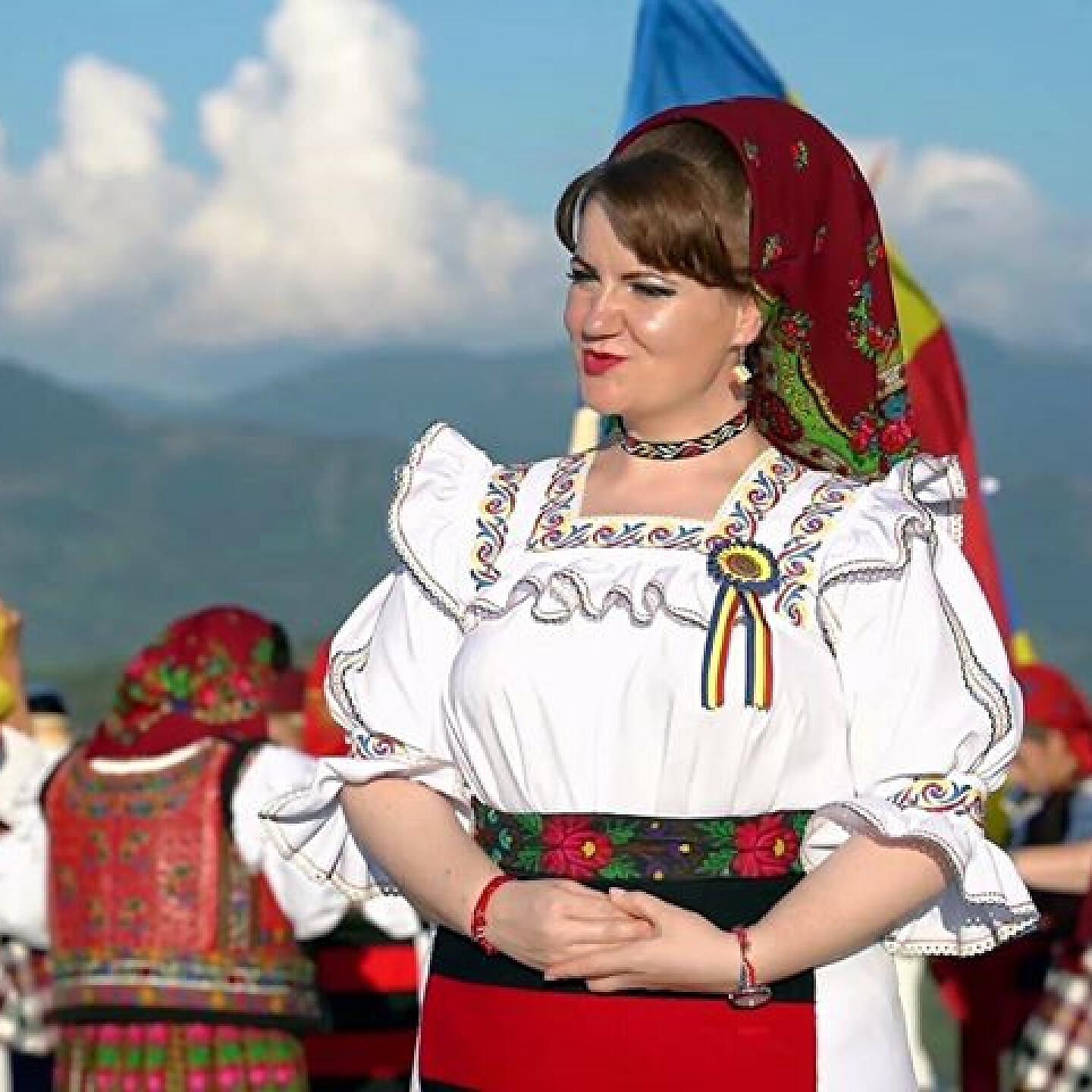 Релиз Români Să Fiți Uniți