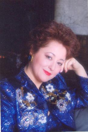 Michèle Command
