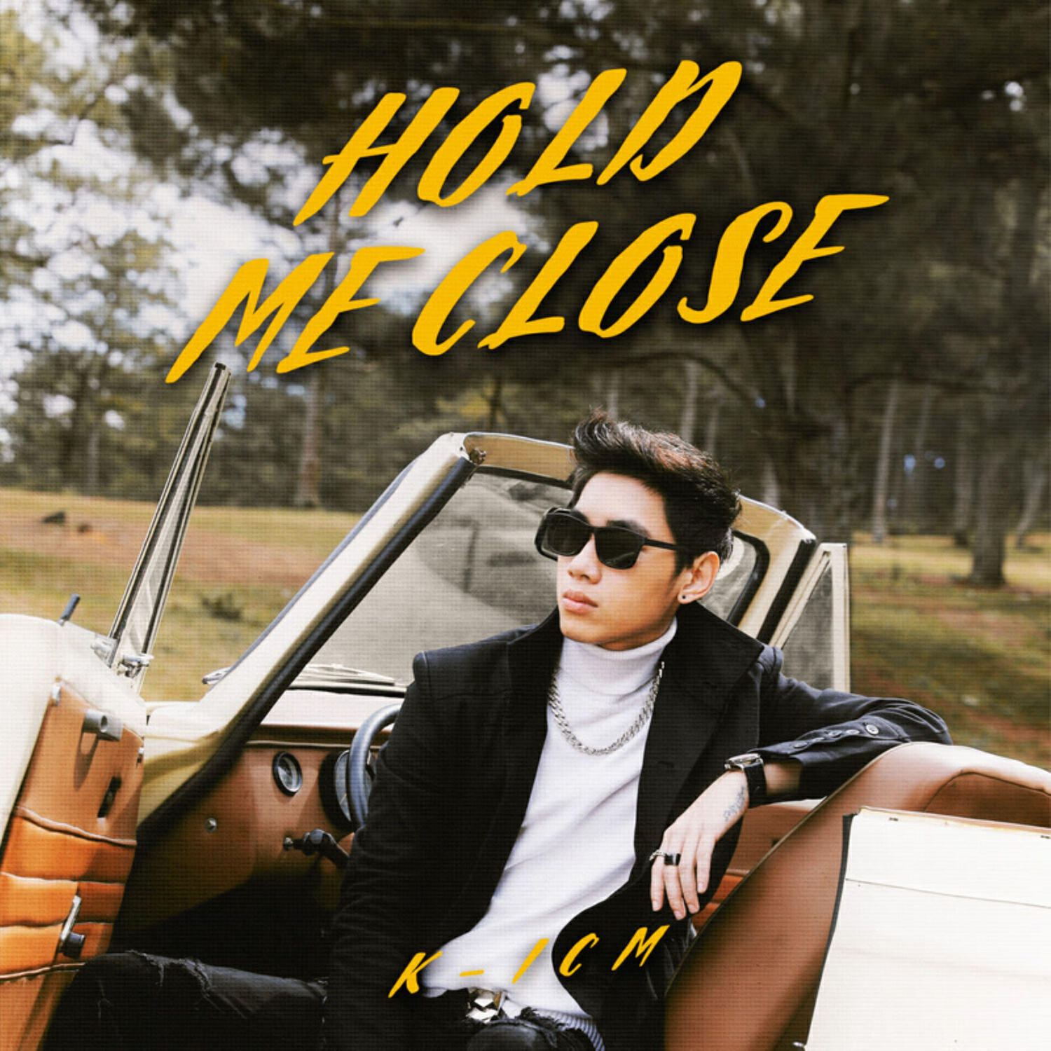 Релиз Hold Me Close