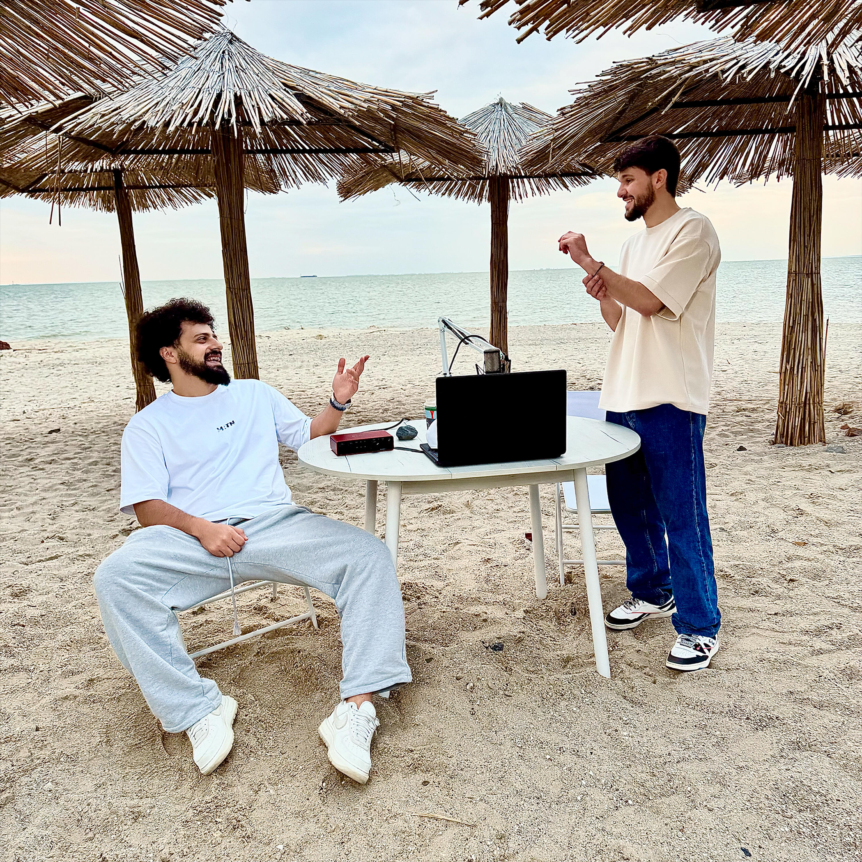 Asatro, A.V.G - Красота и безумие