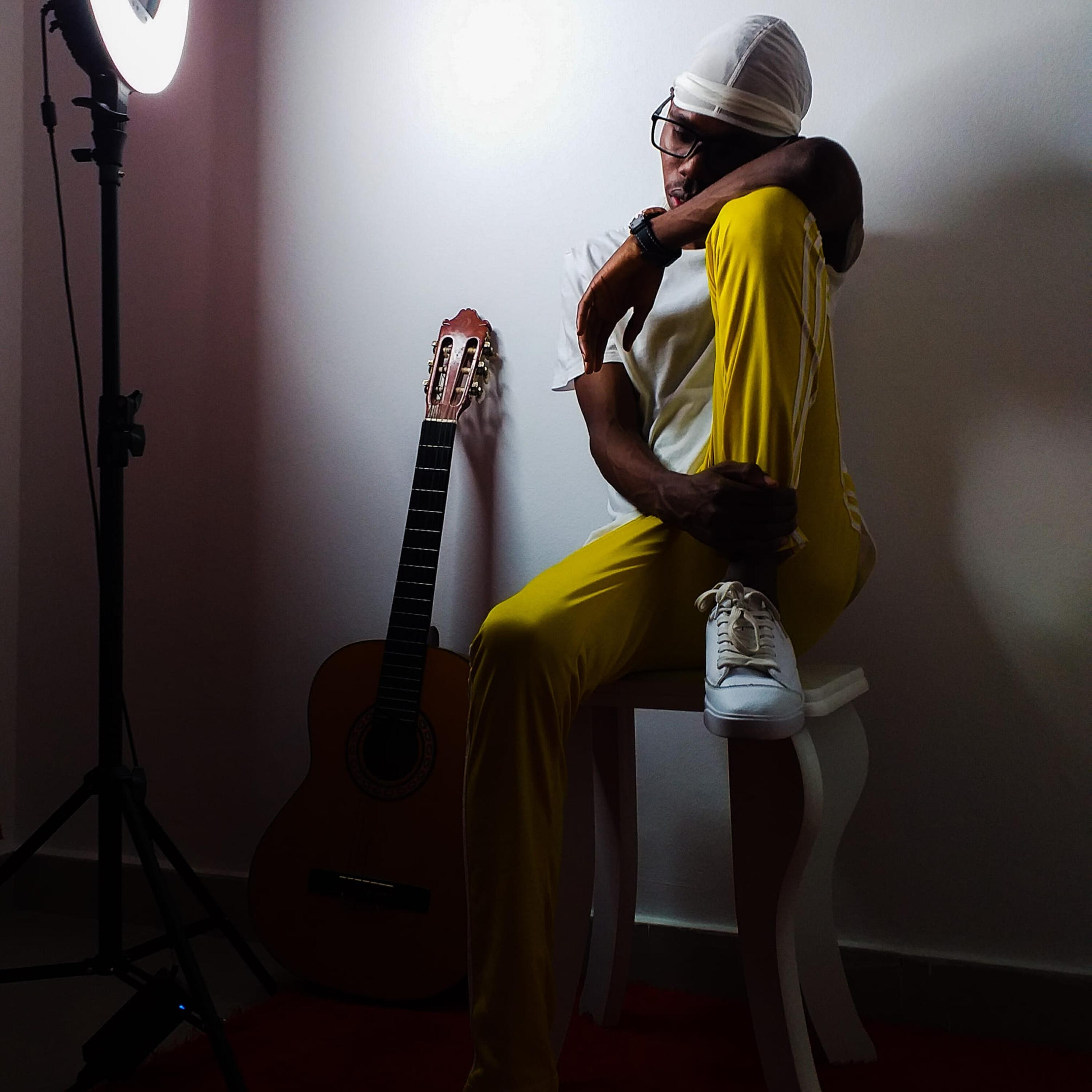 Трек Vá Com Deus