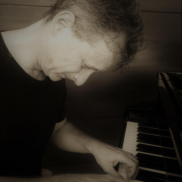 Релиз Facing a Poem