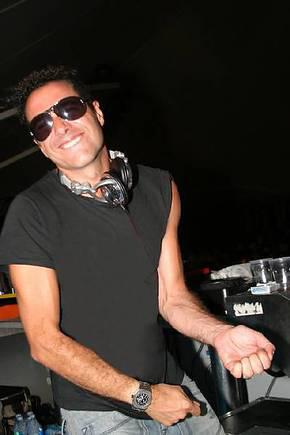 Joe T. Vannelli