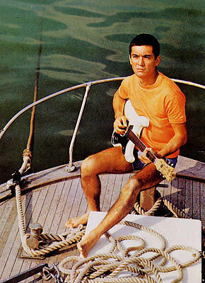 Yuzo Kayama