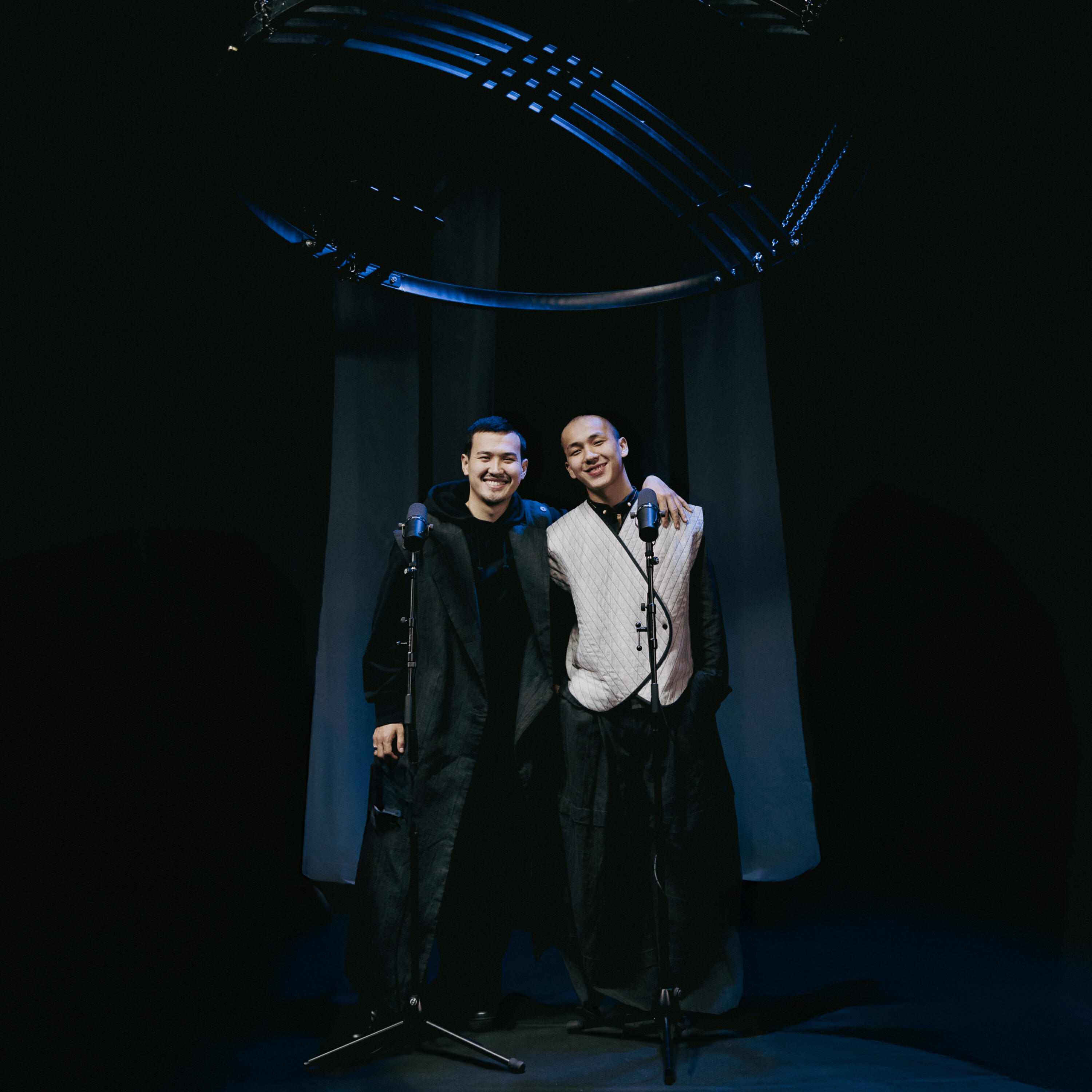 Релиз Moldir Sezim (feat. Daulet)