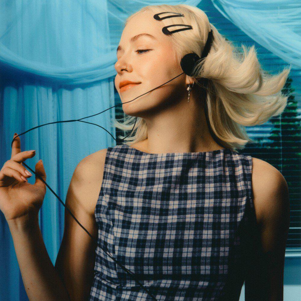 Релиз I'm a girl with feelings, baby!