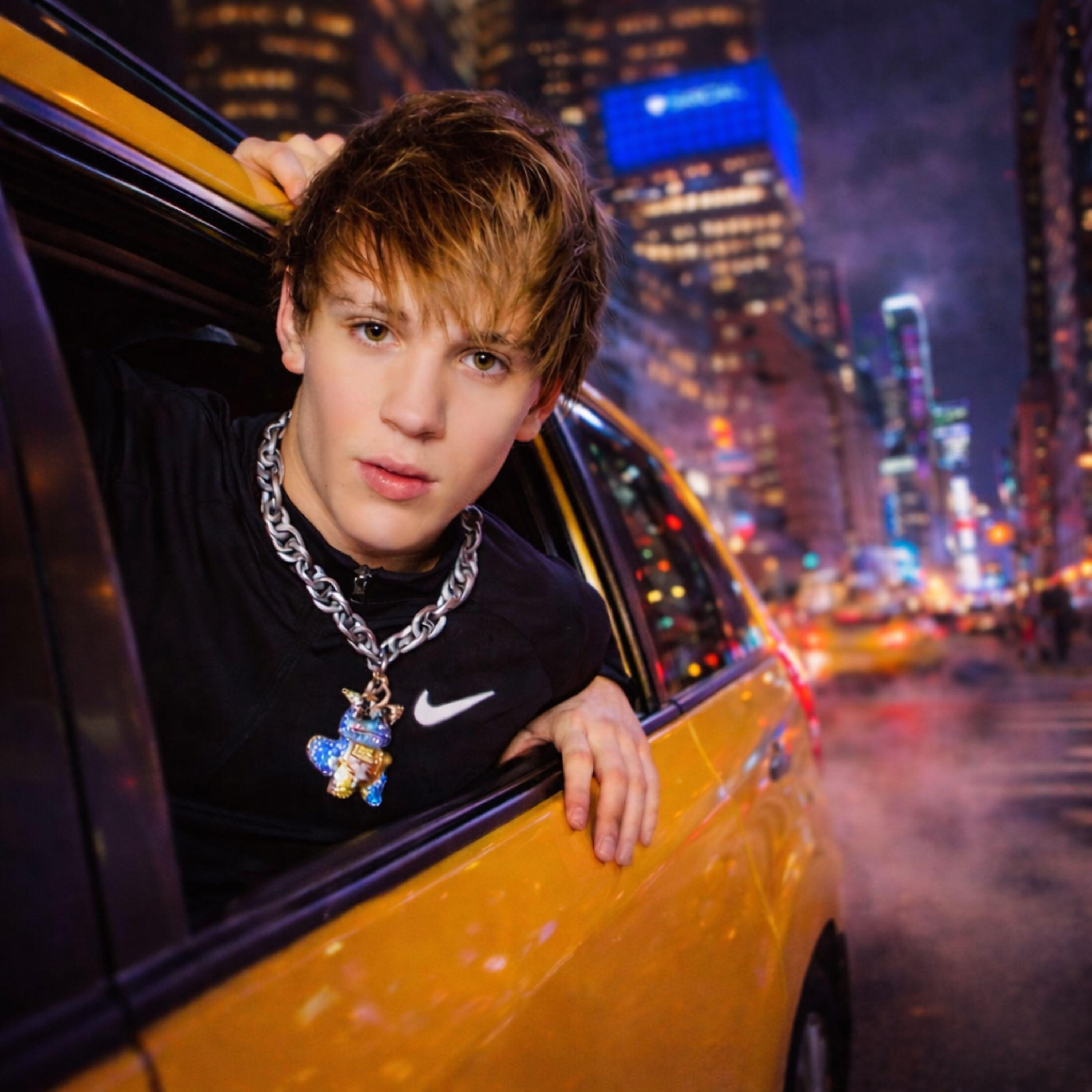 Релиз TAXI