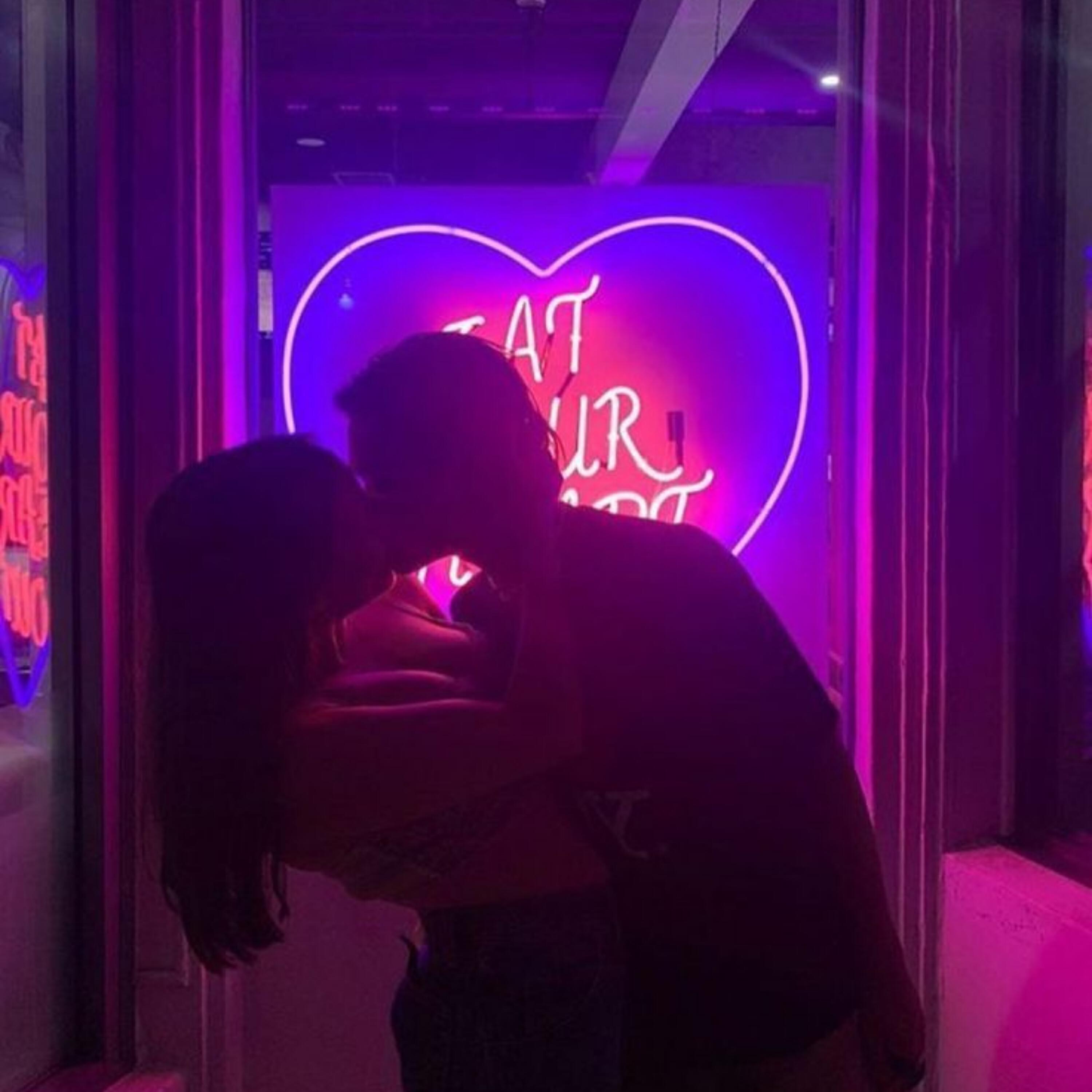 Релиз LOVELY