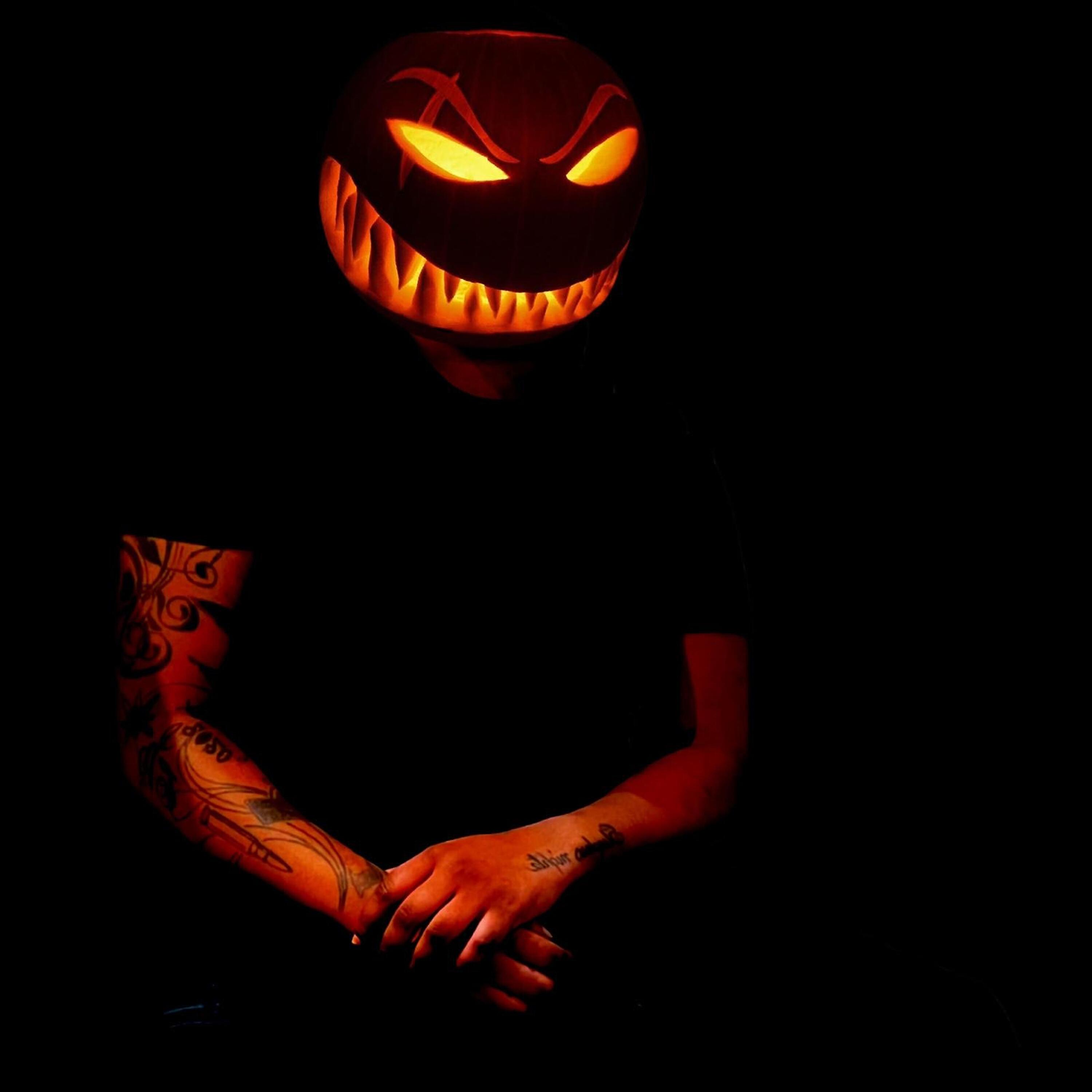 Релиз Halloween