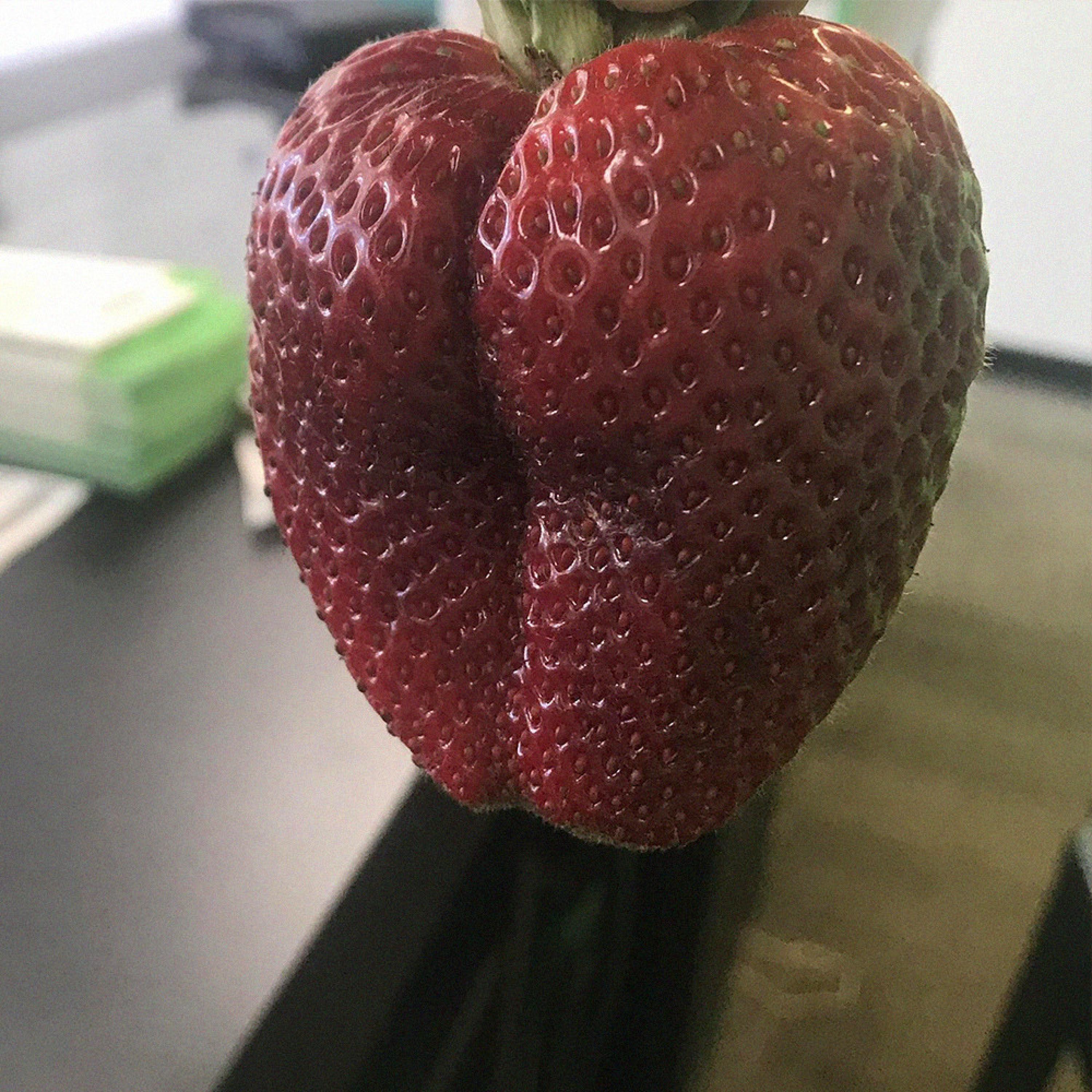 Релиз Strawberry