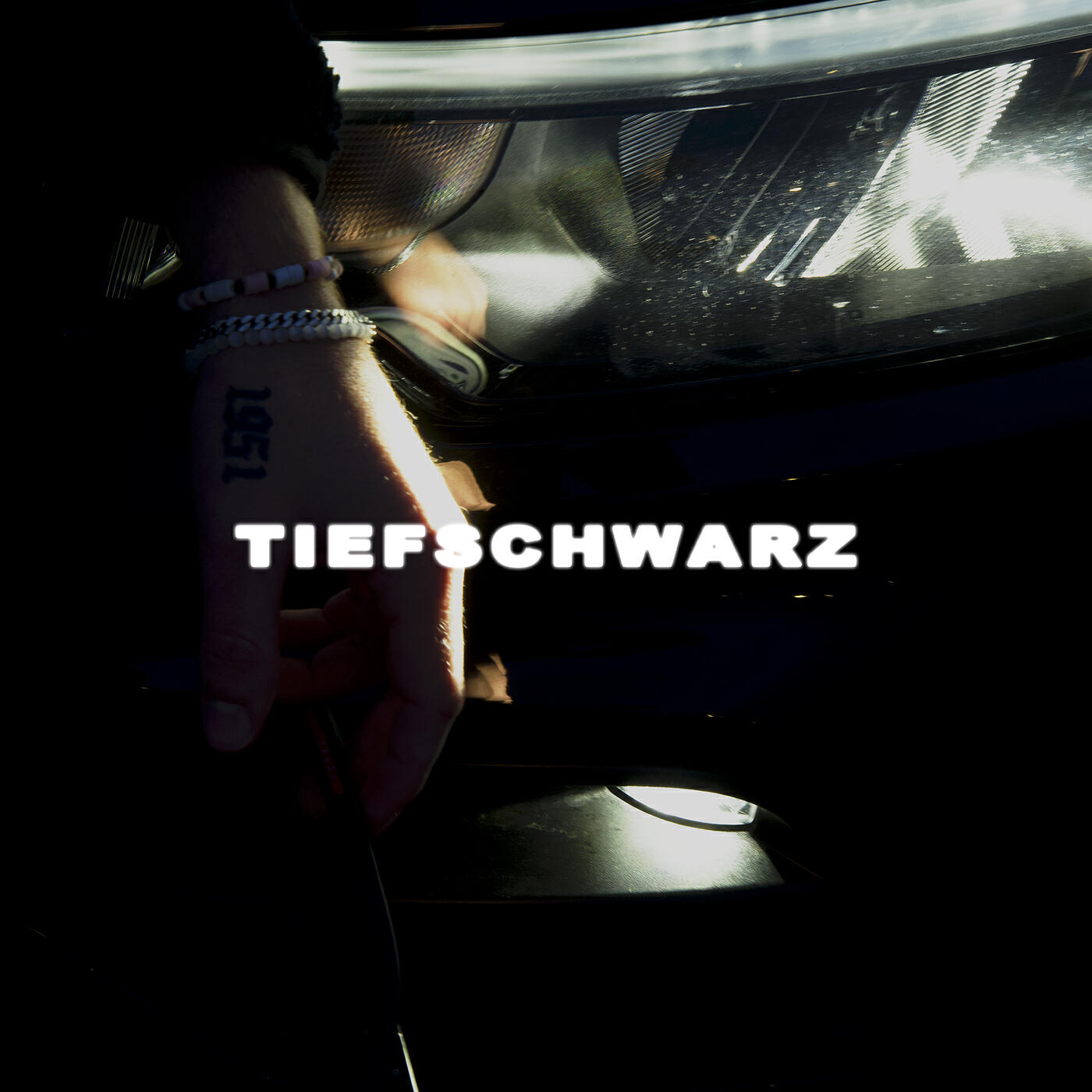 Релиз Tiefschwarz
