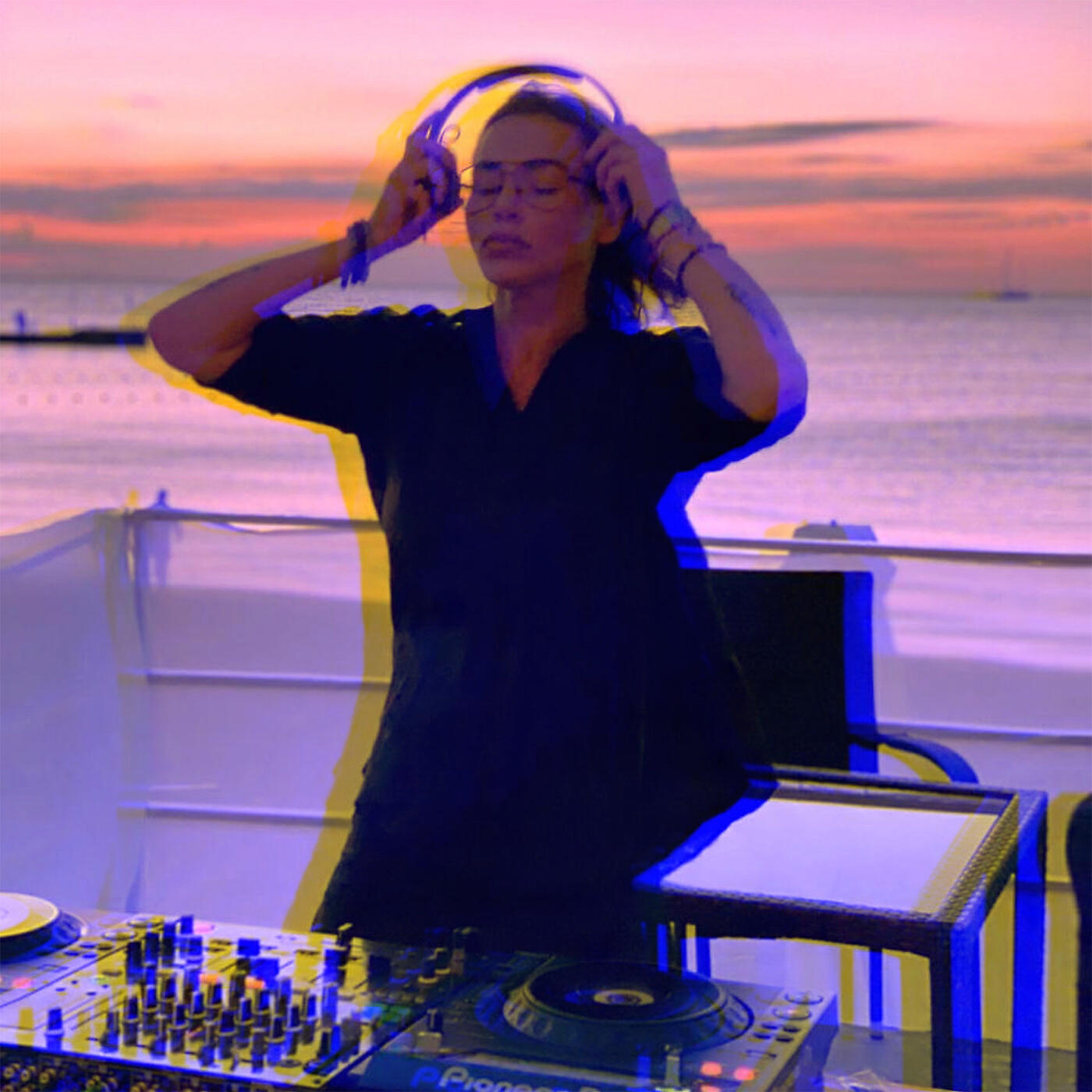 Novikova Dj