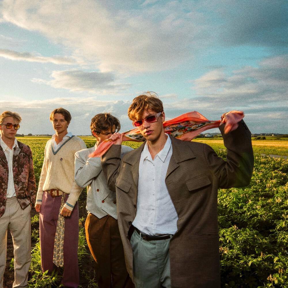 Релиз Tusen biter (Akustisk)