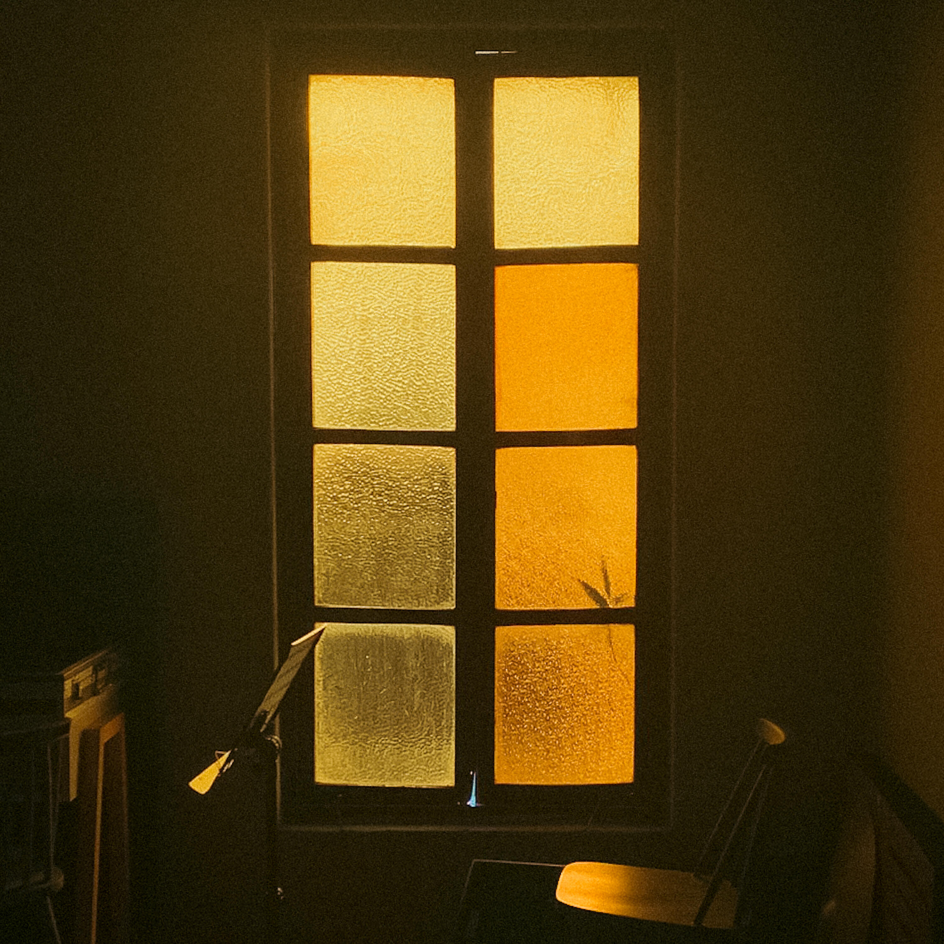 Релиз En Mi Habitación