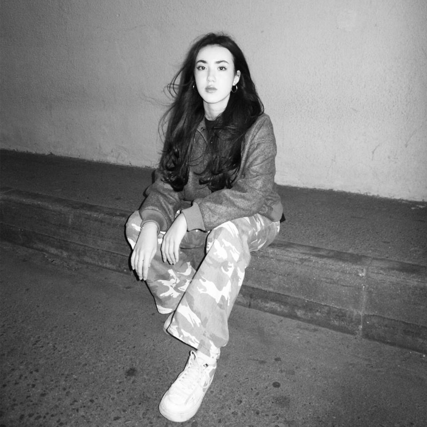 SOFYA YUMLU