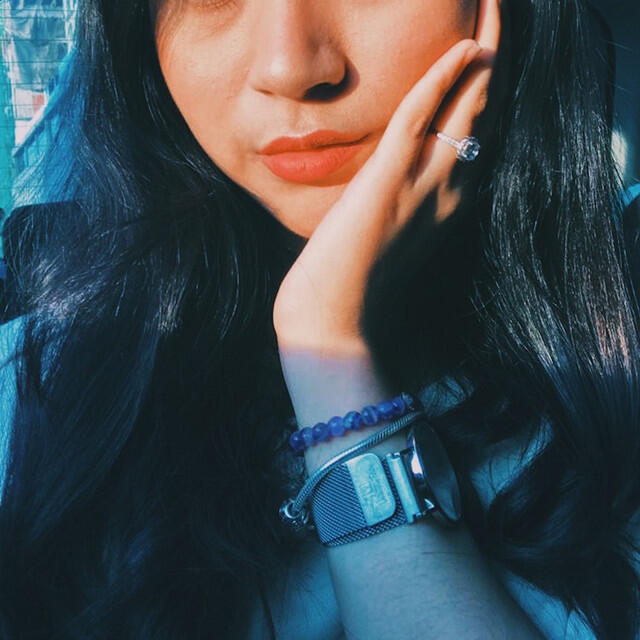 Релиз Hold Me Close