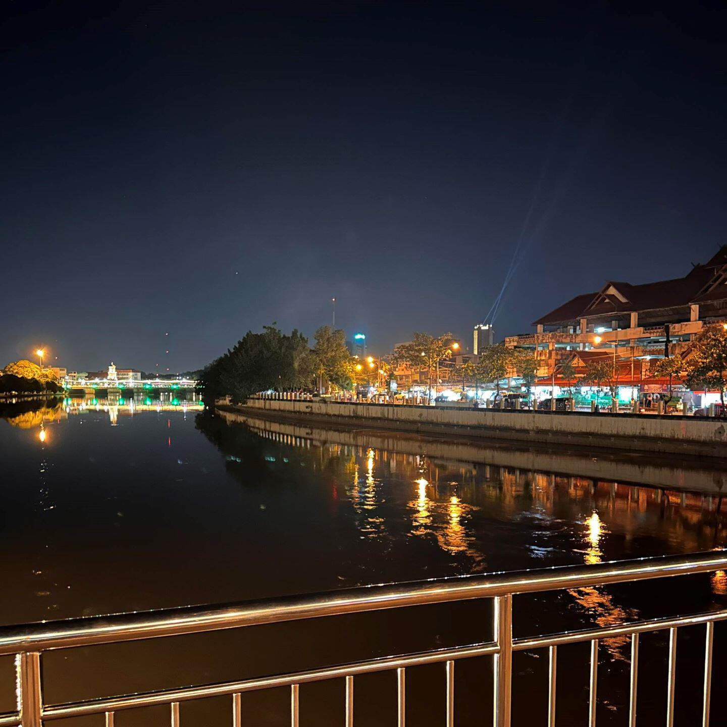 1kG, JARNJAME, KHUNCHAY - พยายามลืมเธอ