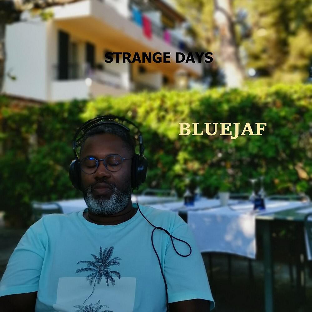 Релиз Strange Days