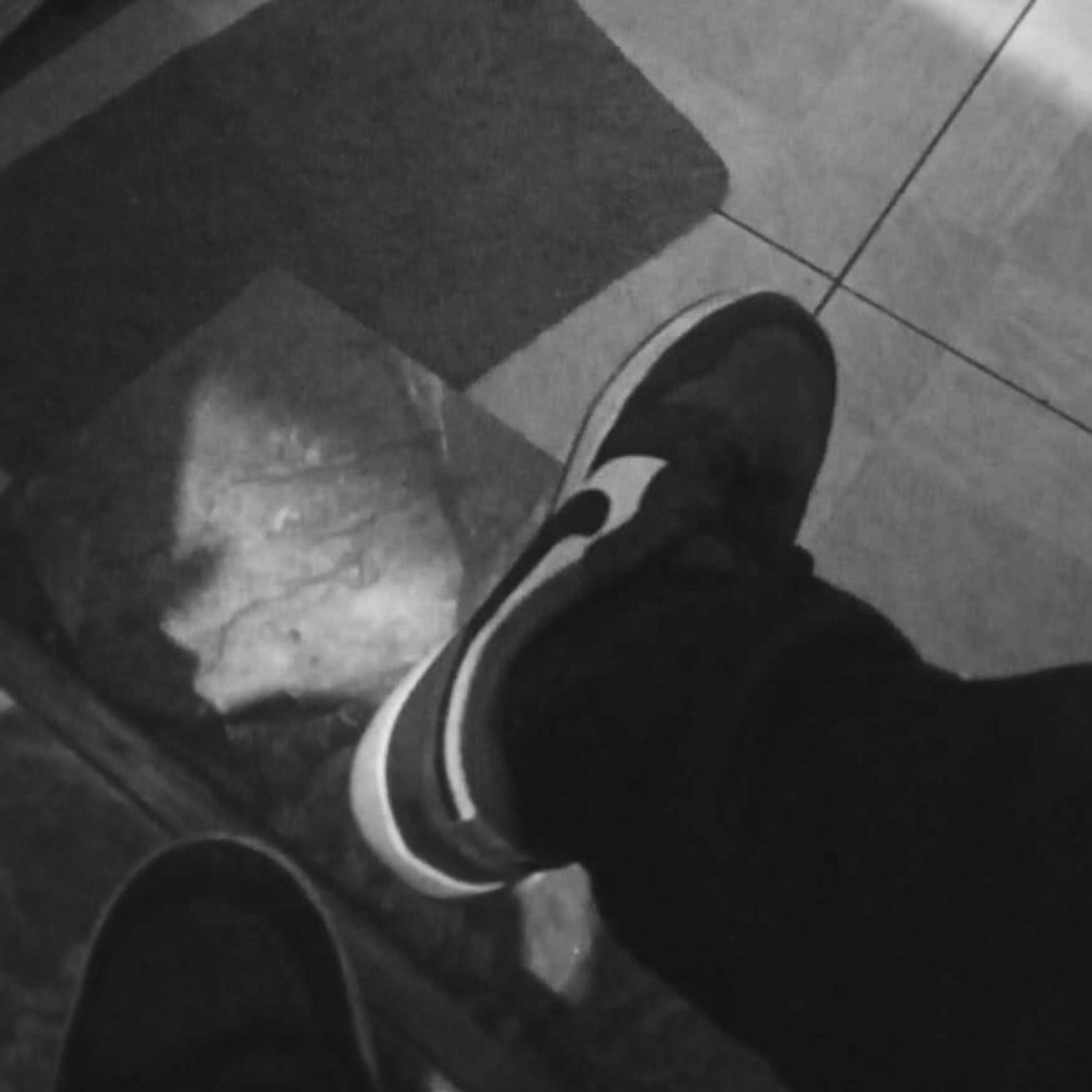 Релиз Querido Vazio Existencial