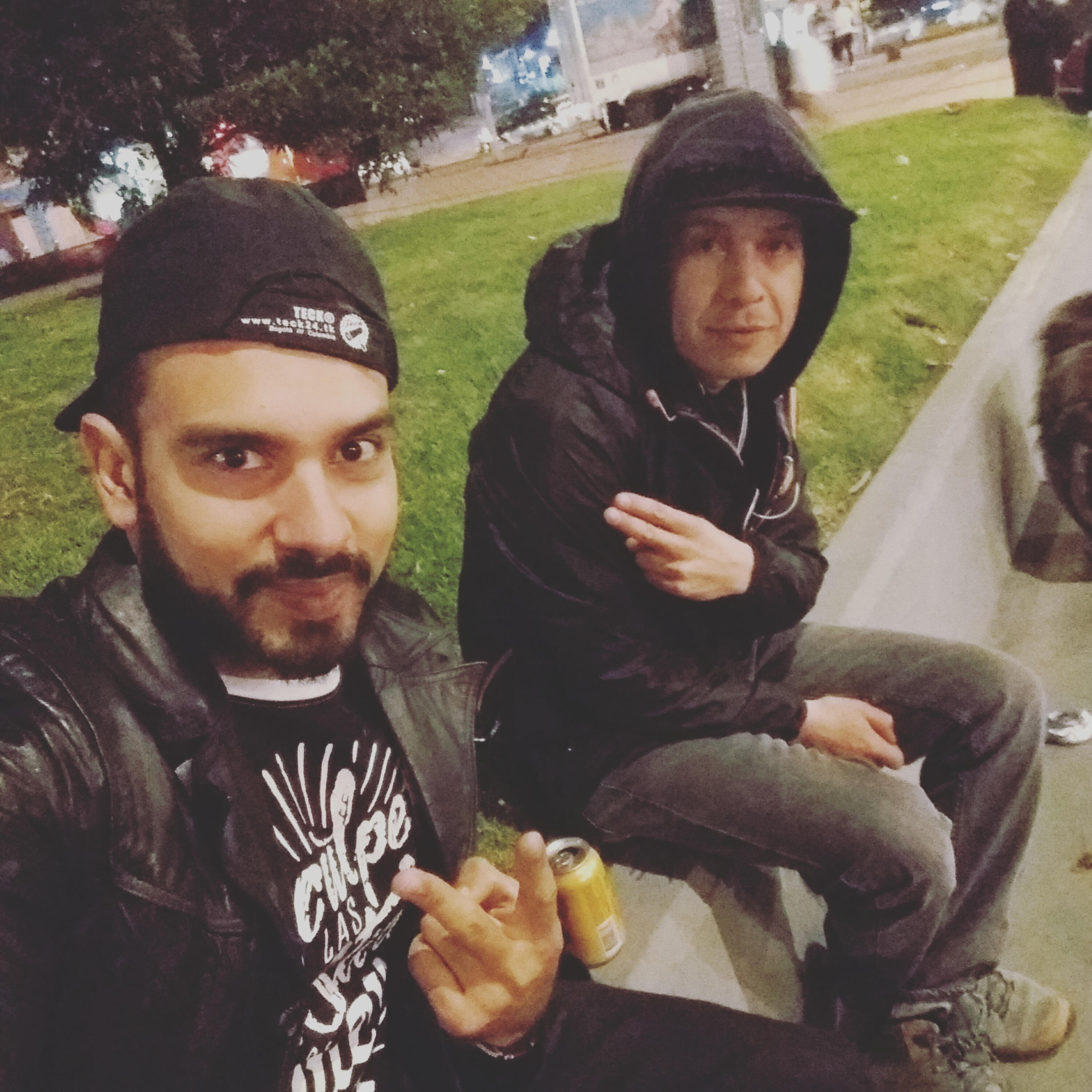 Релиз Más Que Vivos