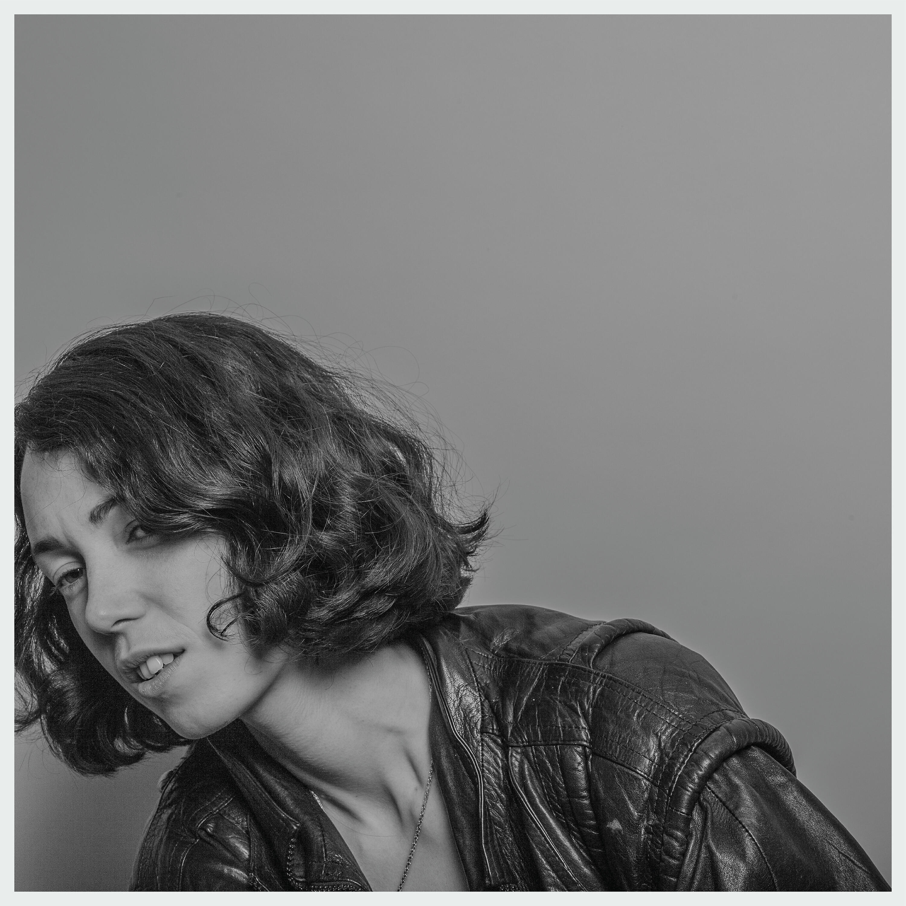 Релиз Kelly Lee Owens