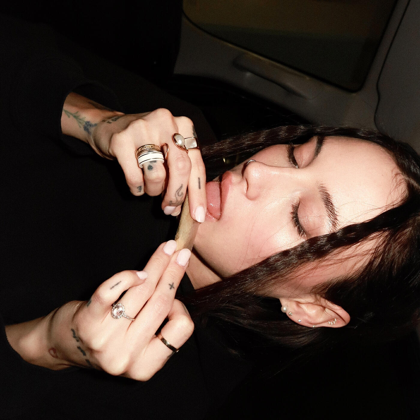 Релиз Tongue Tied