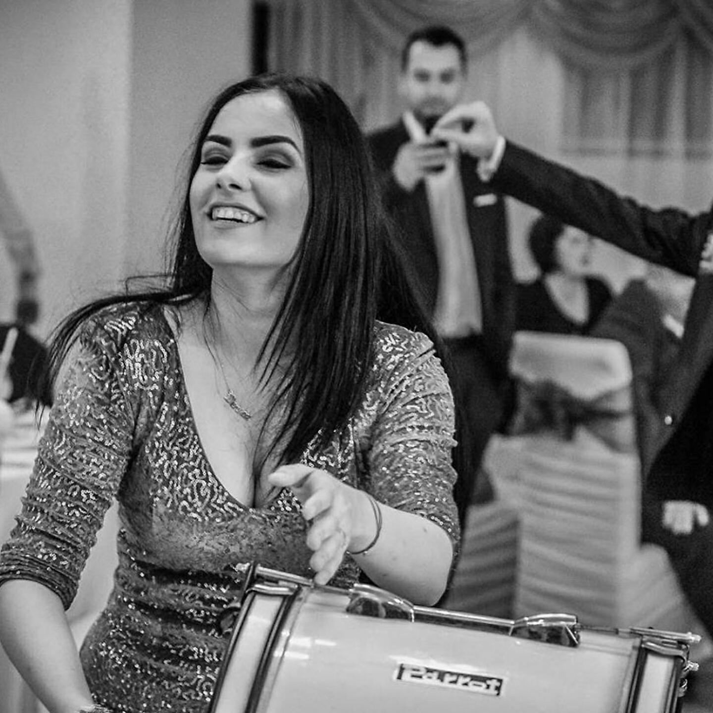 Релиз Un Trandafir Creste La Firida Mea