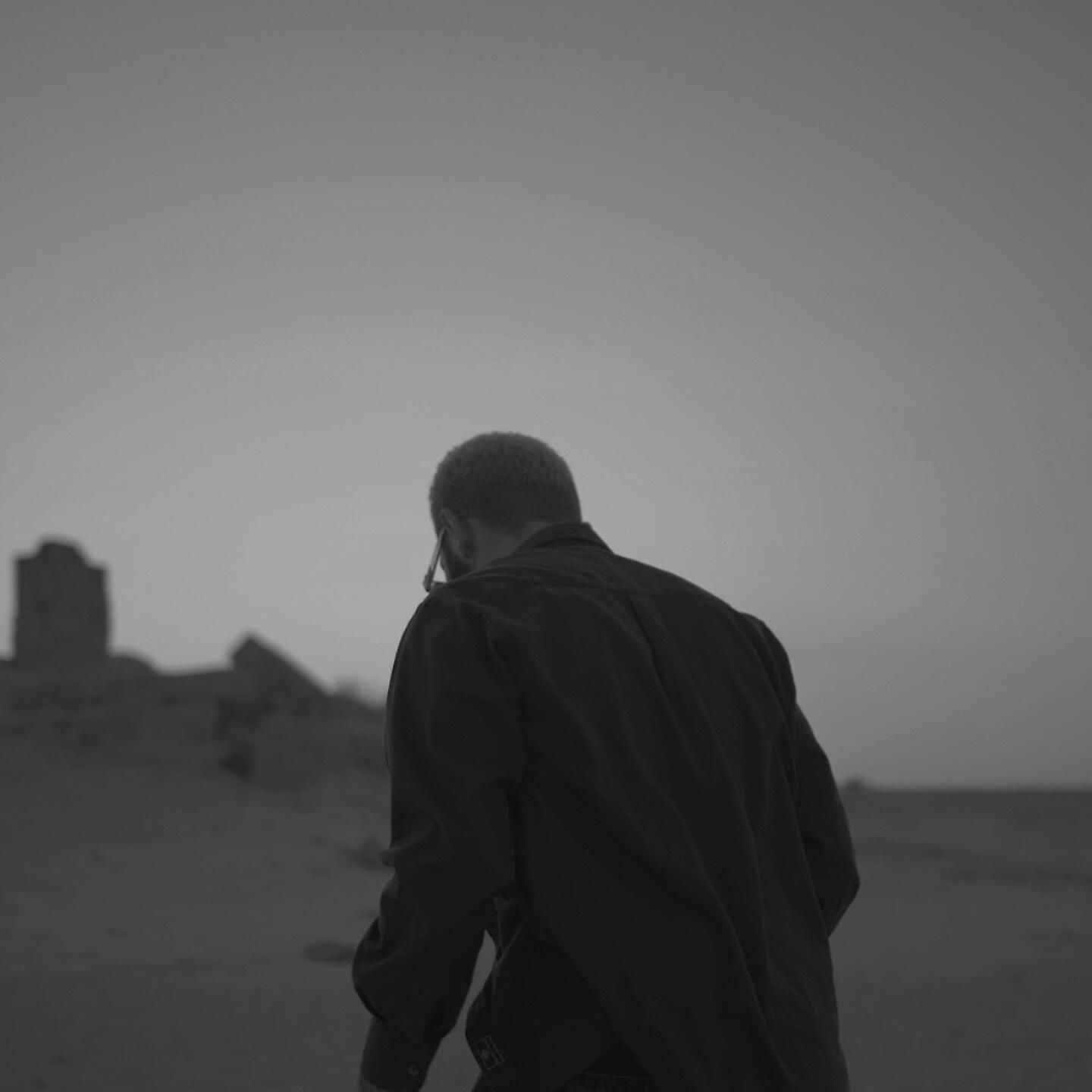 Релиз Devil Wears Nothing