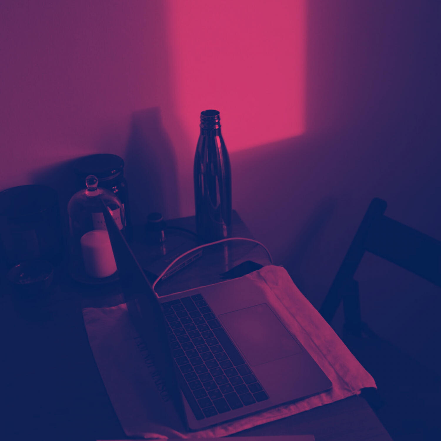 Трек Sprightly Backdrops for Focusing on Work