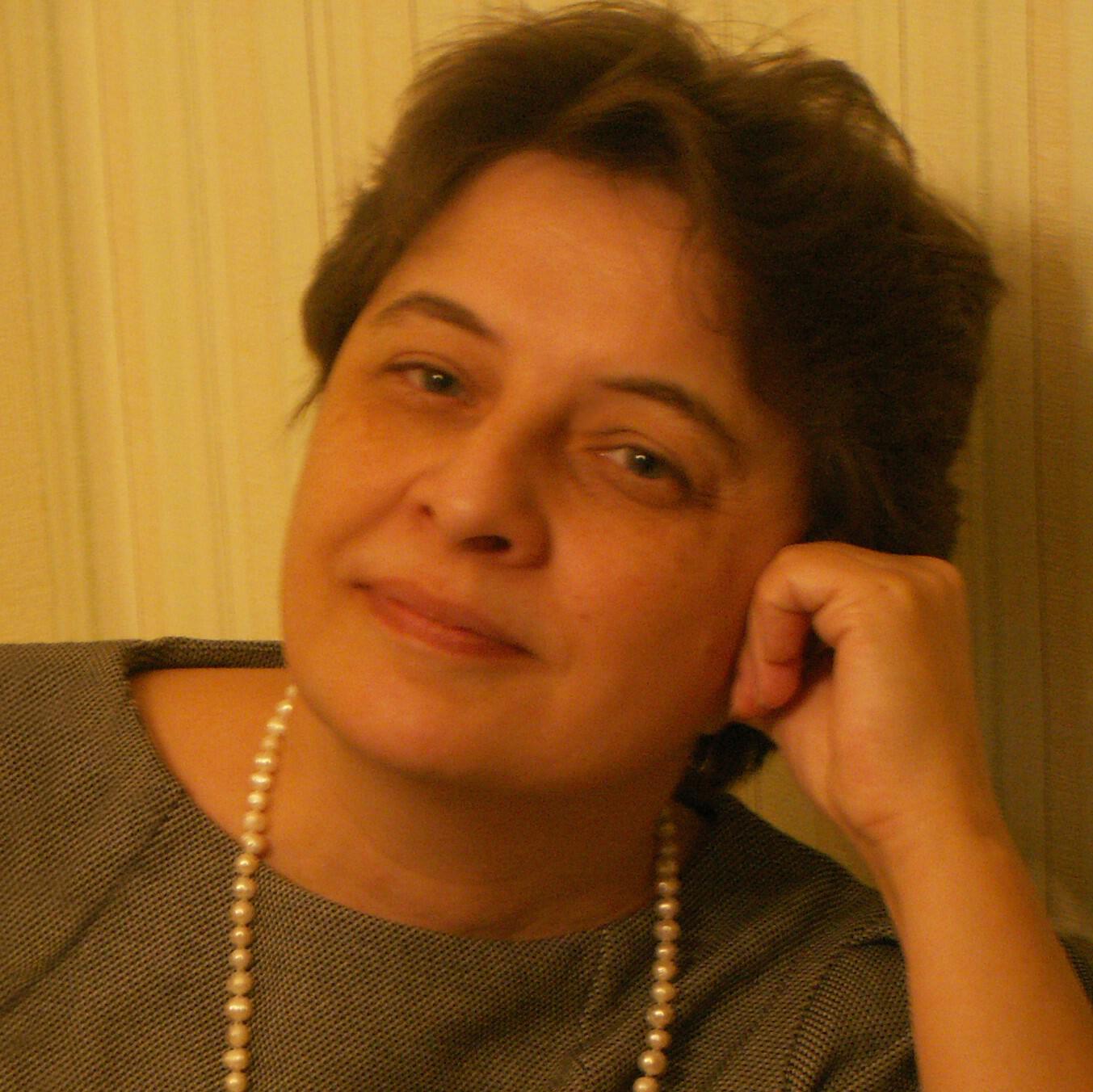 Аделина Гумкирия