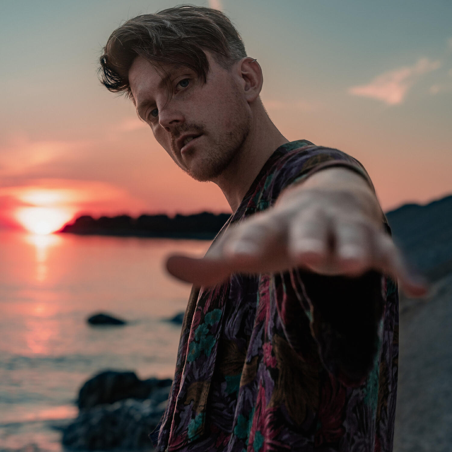 Релиз Grenseløs