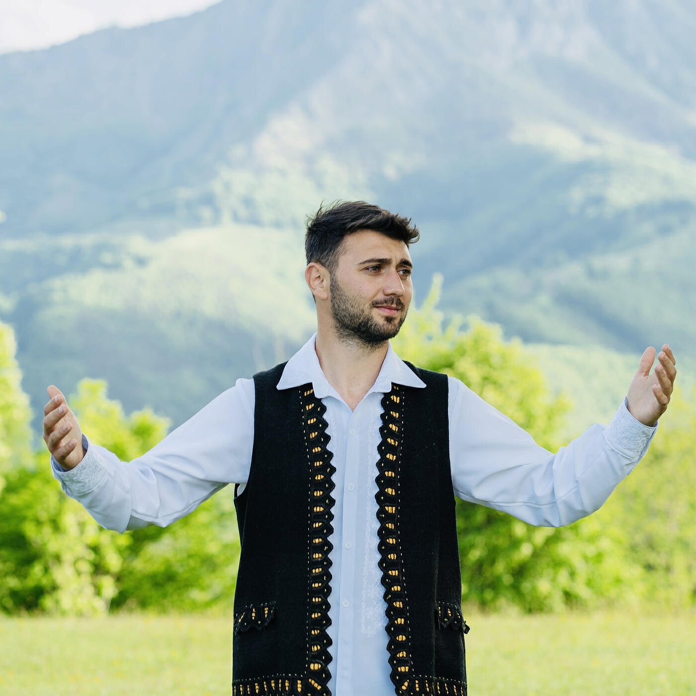 Трек Am O Mandrulita in Sat