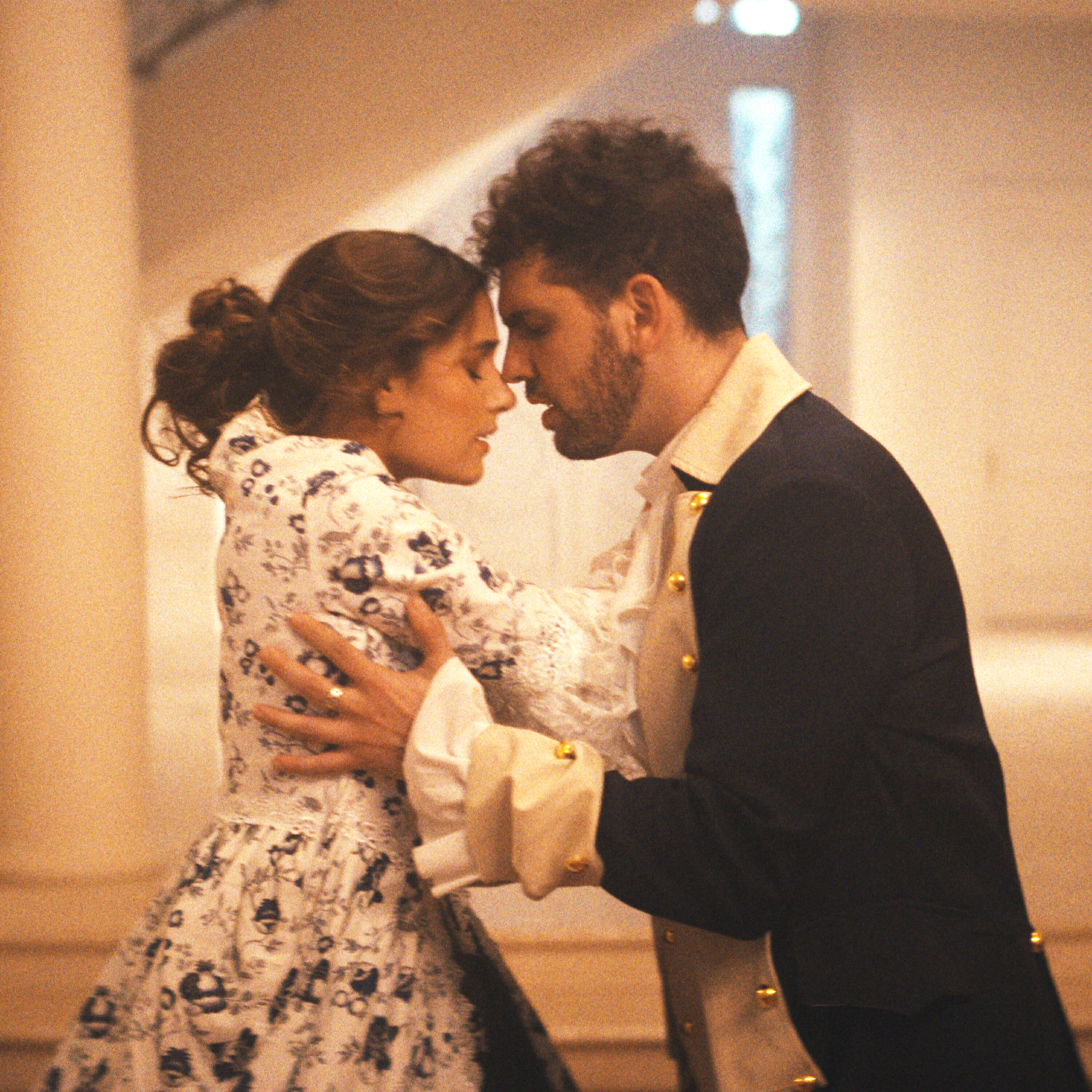 Релиз Before You Leave Me