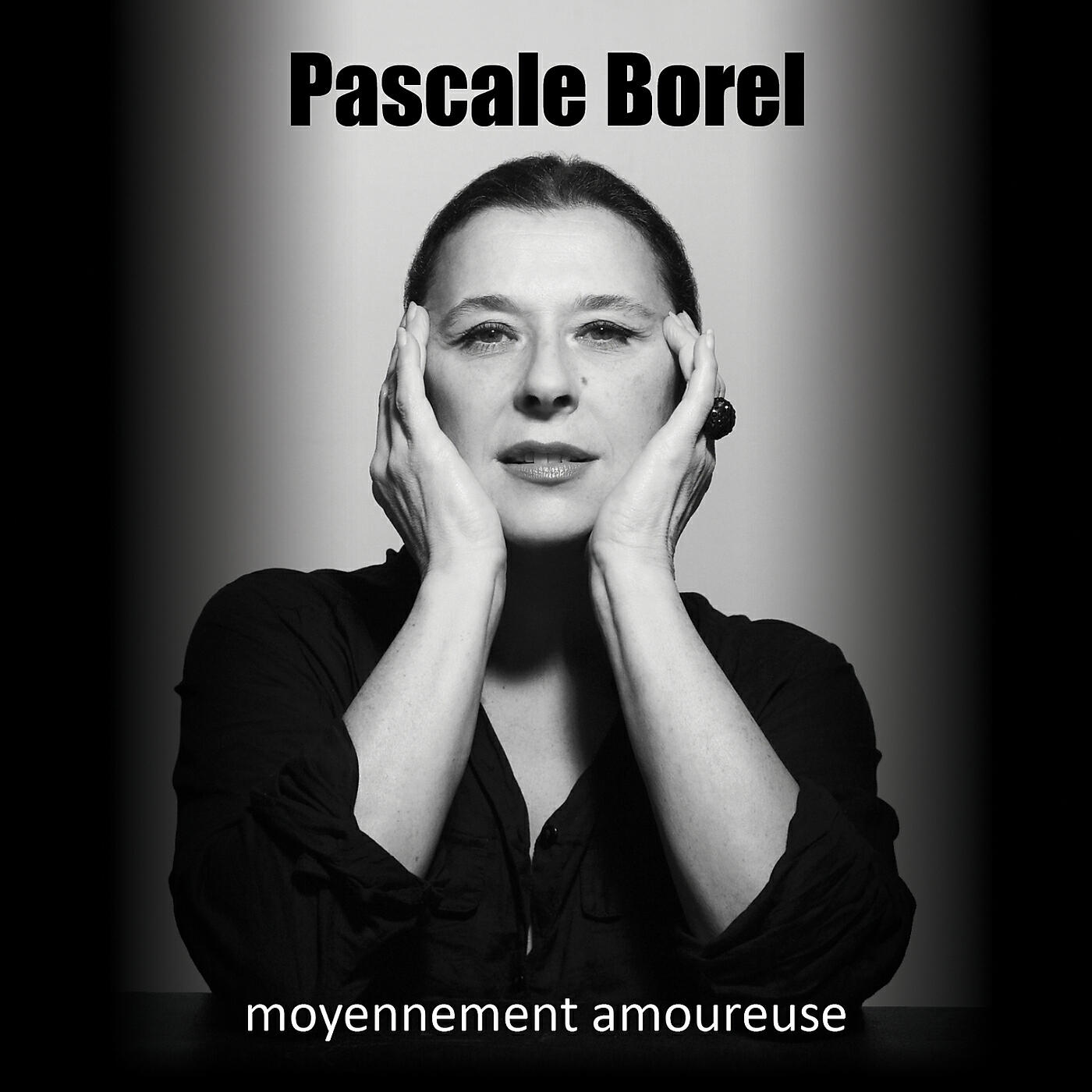 Релиз Moyennement Amoureuse