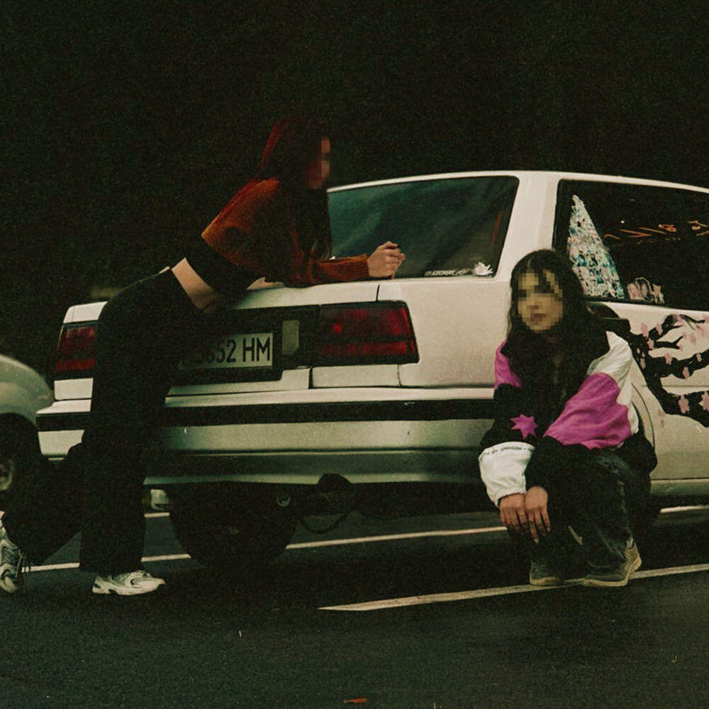 Релиз Just trippin'