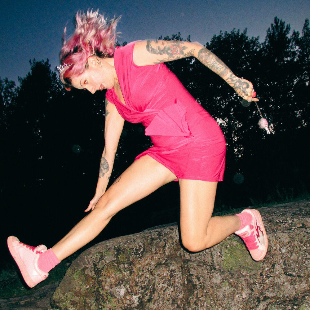 Релиз The Bomb (pep talk)