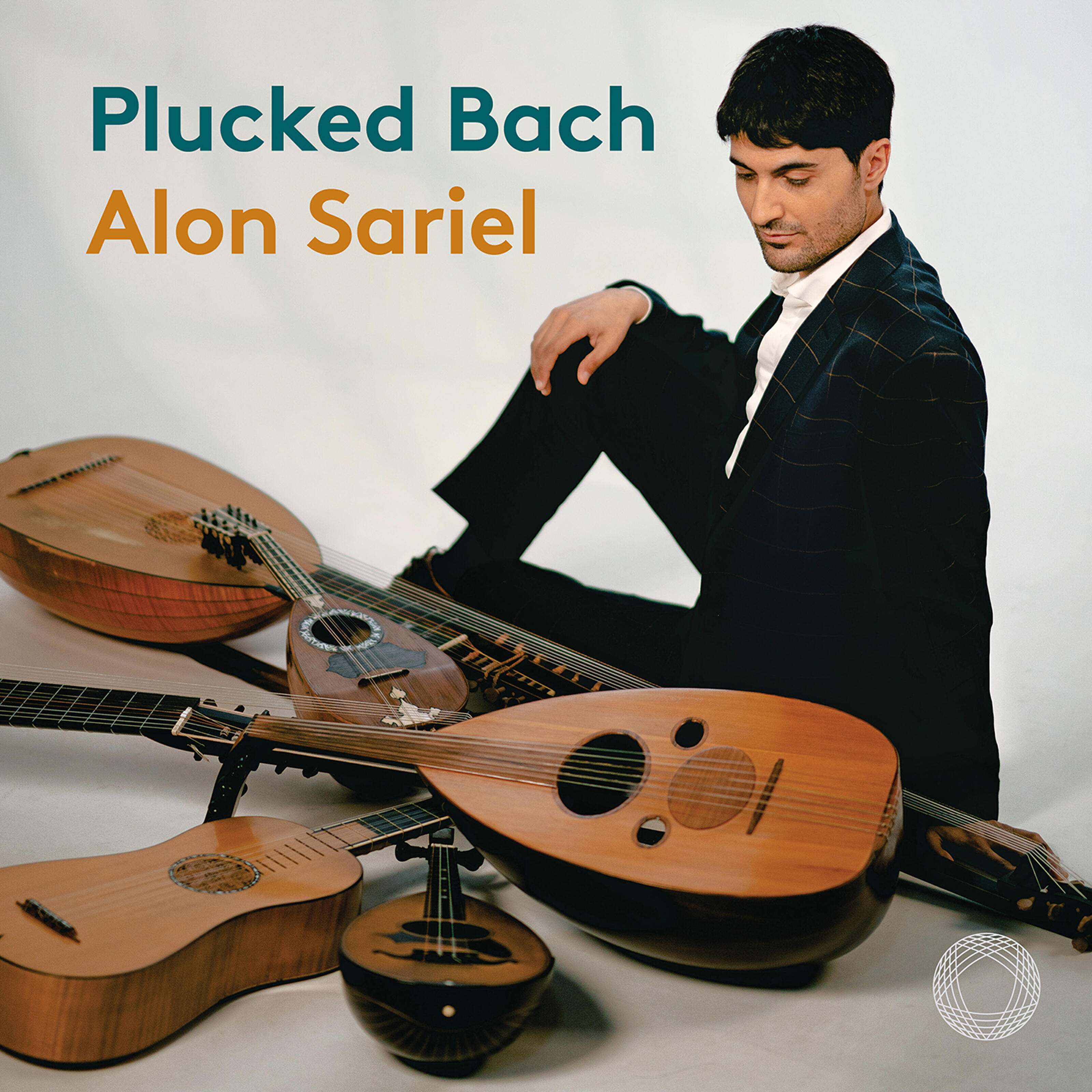 Релиз Plucked Bach