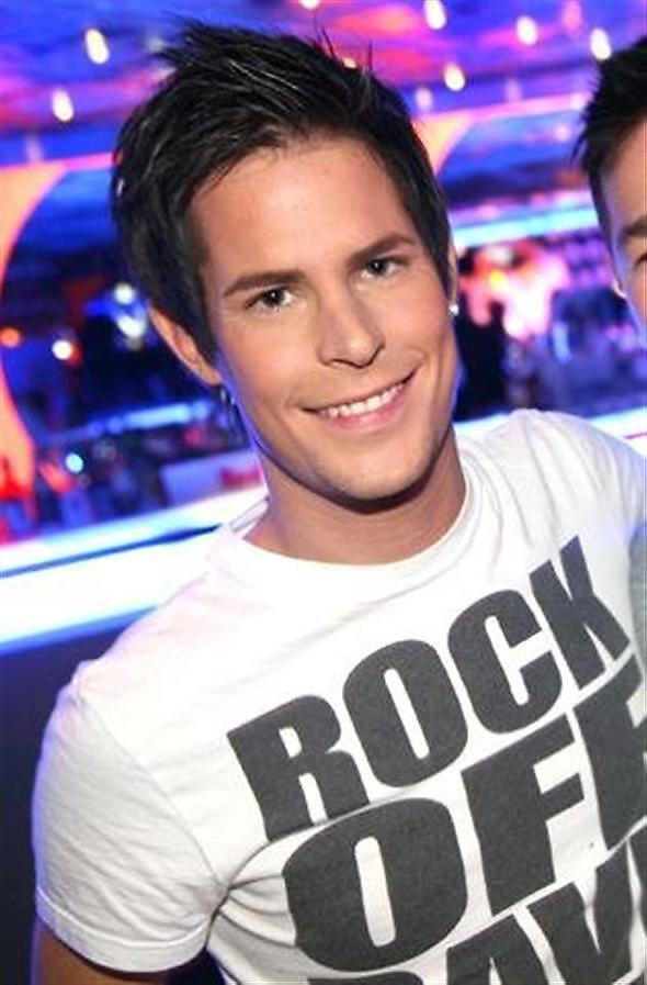 Tom Stereo